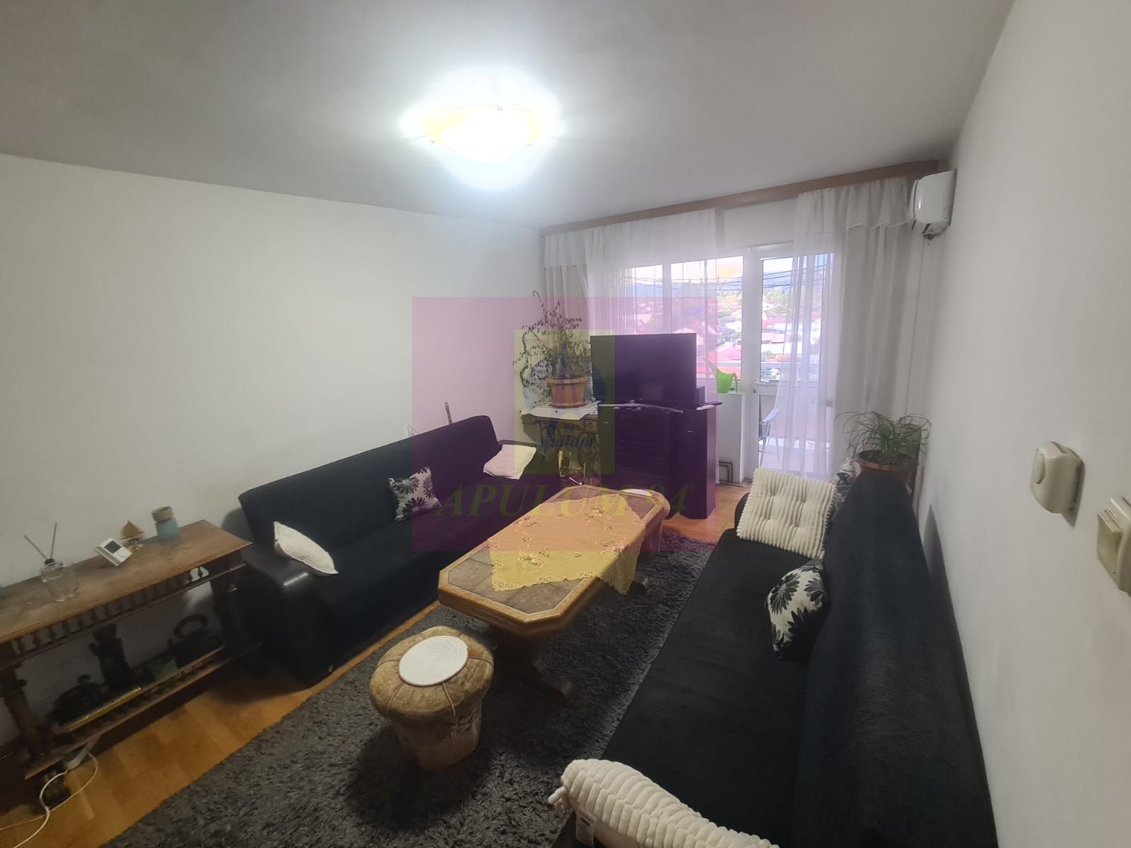 Apartament cu 3 camere de vanzare in Campina - Zona Cuza — fotografia 4