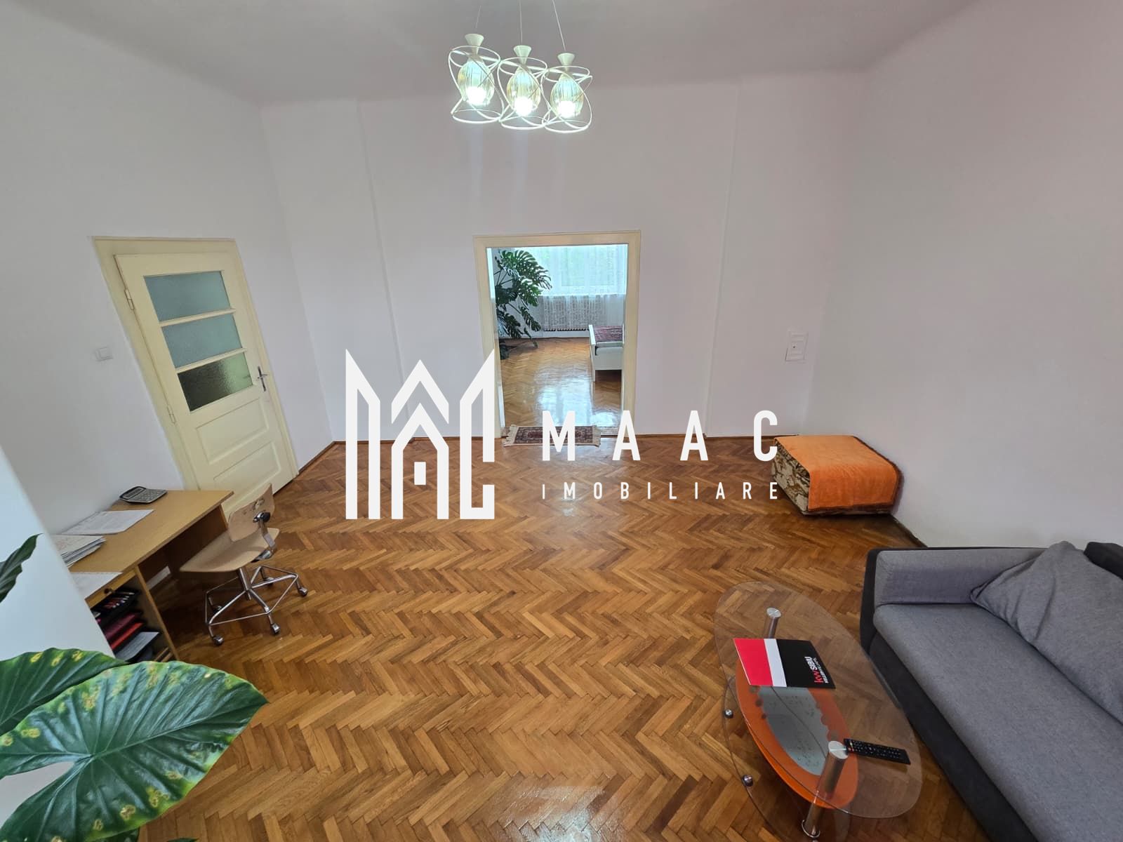 Apartament 4 camere 156 mpu zona Centrala Garaj Pivnita — fotografia 3
