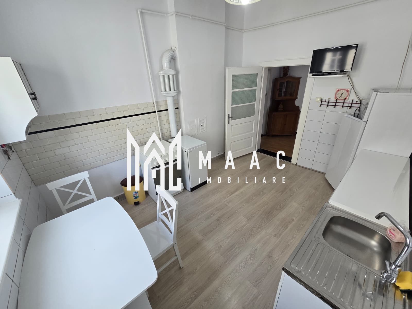 Apartament 4 camere 156 mpu zona Centrala Garaj Pivnita — fotografia 7