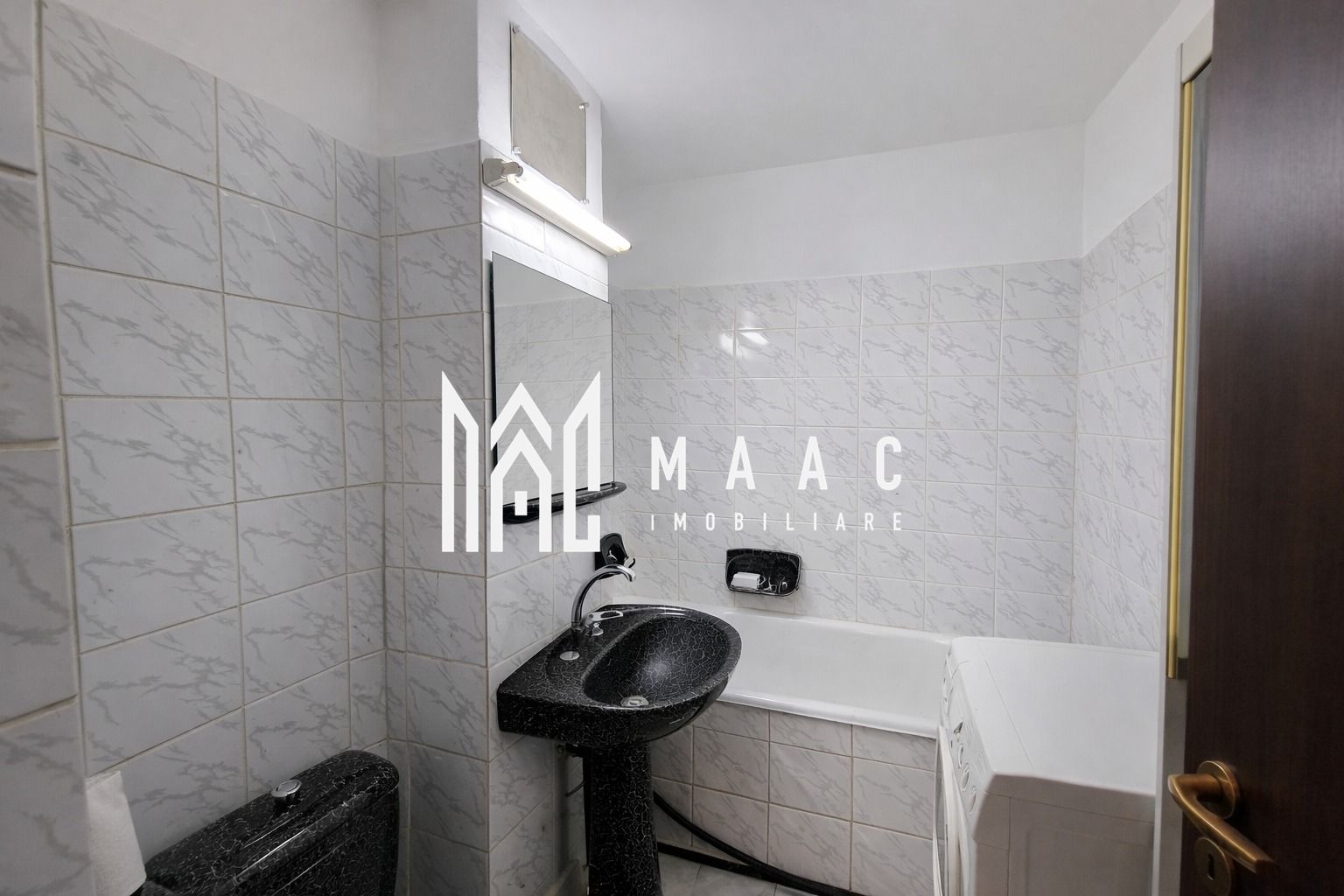 Apartament 4 Camere | 2 bai | 2 balcoane | Pivnita | Central — fotografia 13