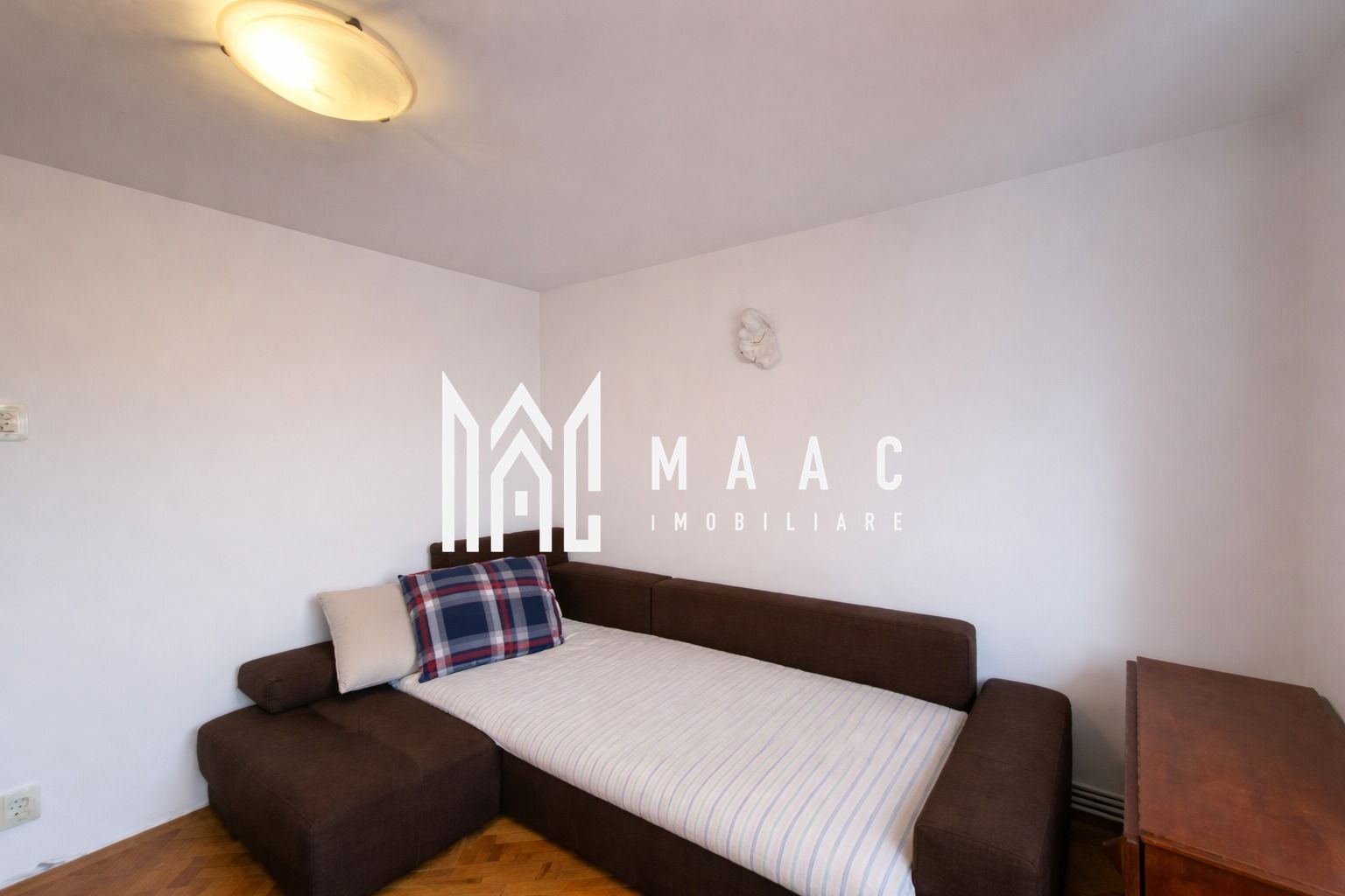 Apartament 4 Camere | 2 bai | 2 balcoane | Pivnita | Central — fotografia 3