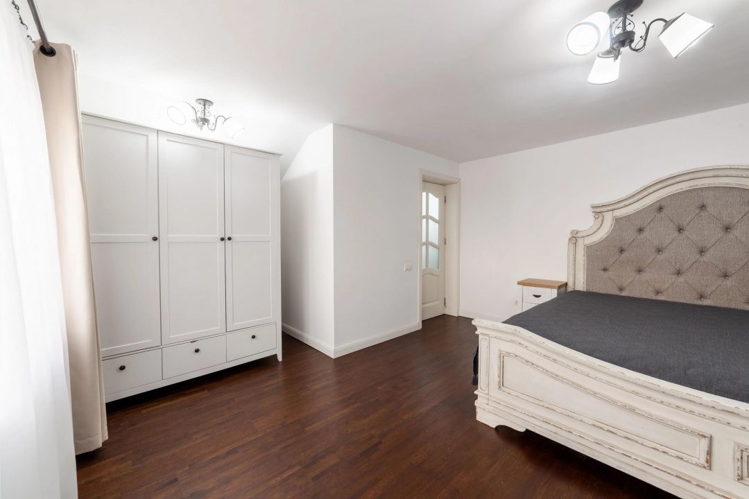 Casa moderna in Bradu - 3 camere,sauna proprie,mobilata , — fotografia 12