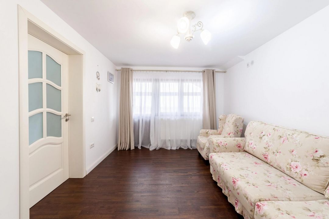 Casa moderna in Bradu - 3 camere,sauna proprie,mobilata , — fotografia 14