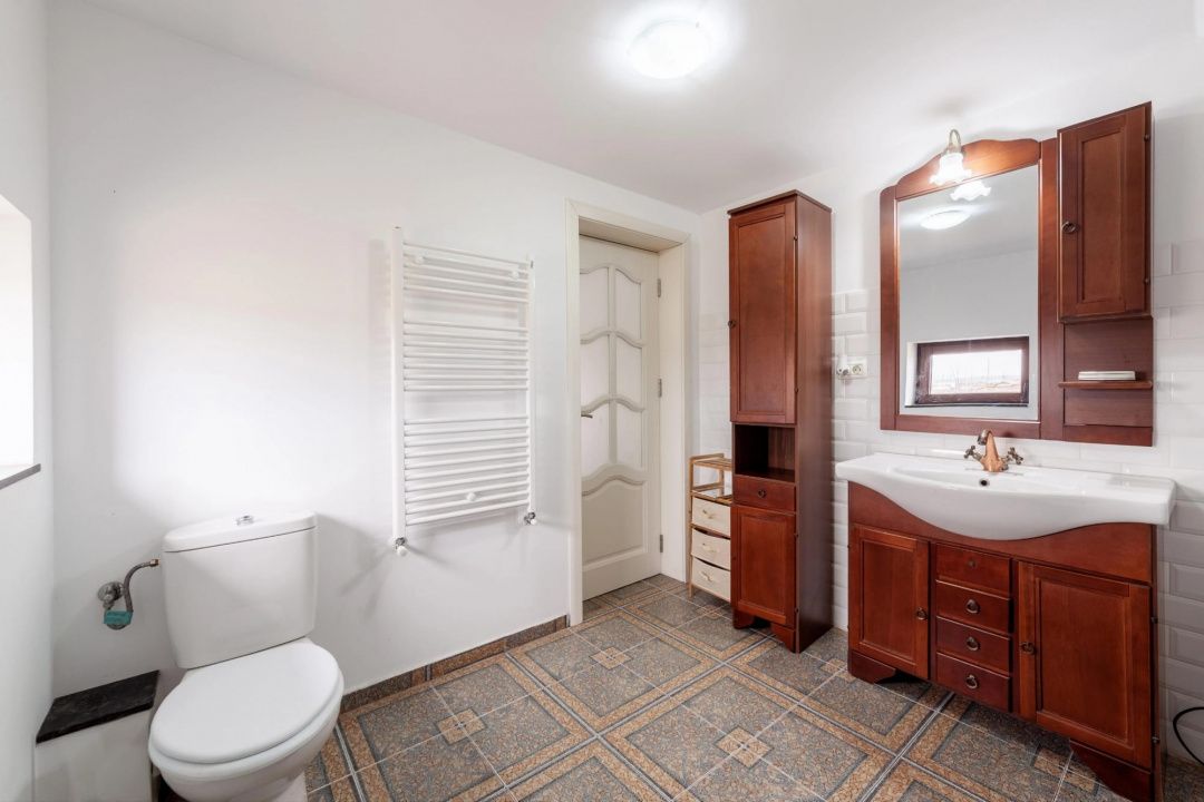 Casa moderna in Bradu - 3 camere,sauna proprie,mobilata , — fotografia 8