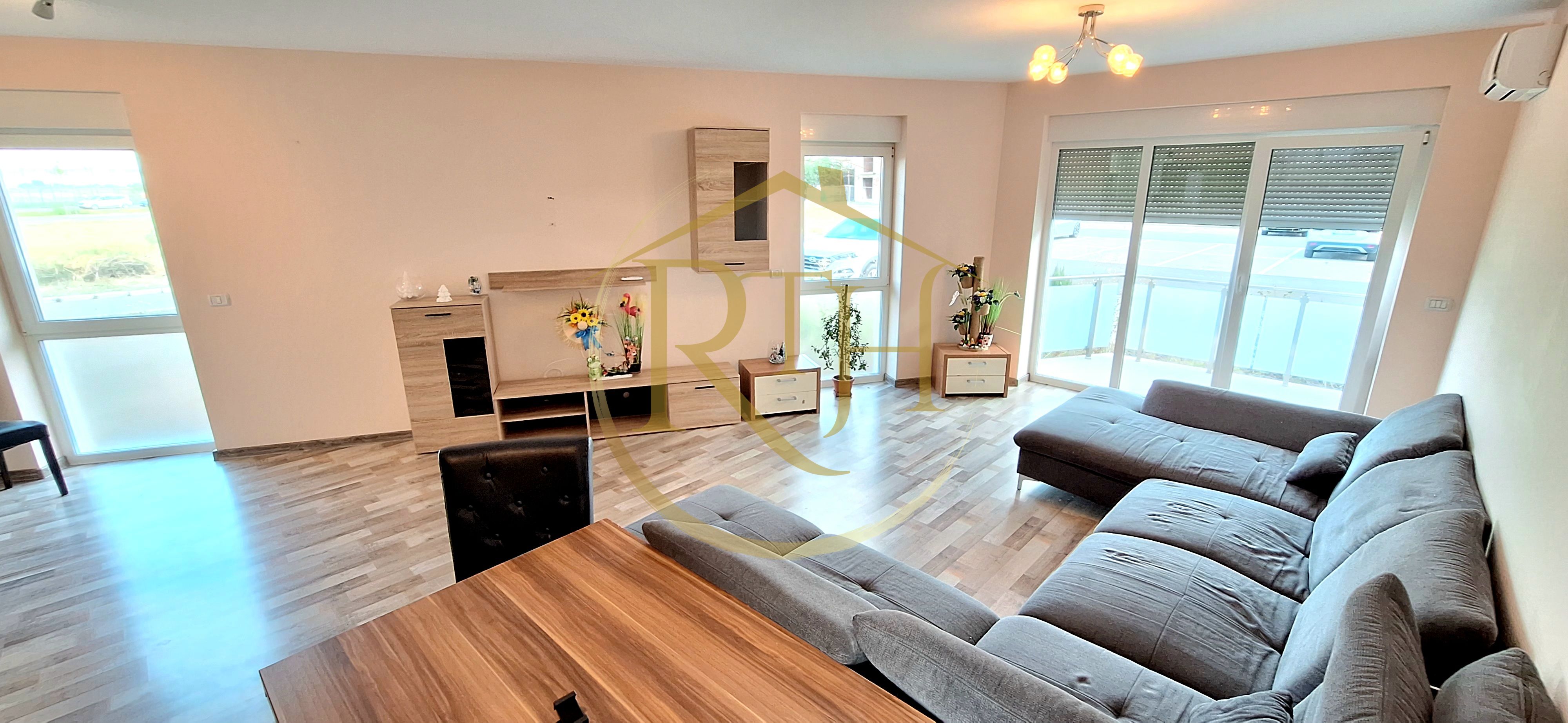Oferim spre vanzare apartament 2 camere, 60 mp curte, Giroc, 0% Comision — fotografia 2