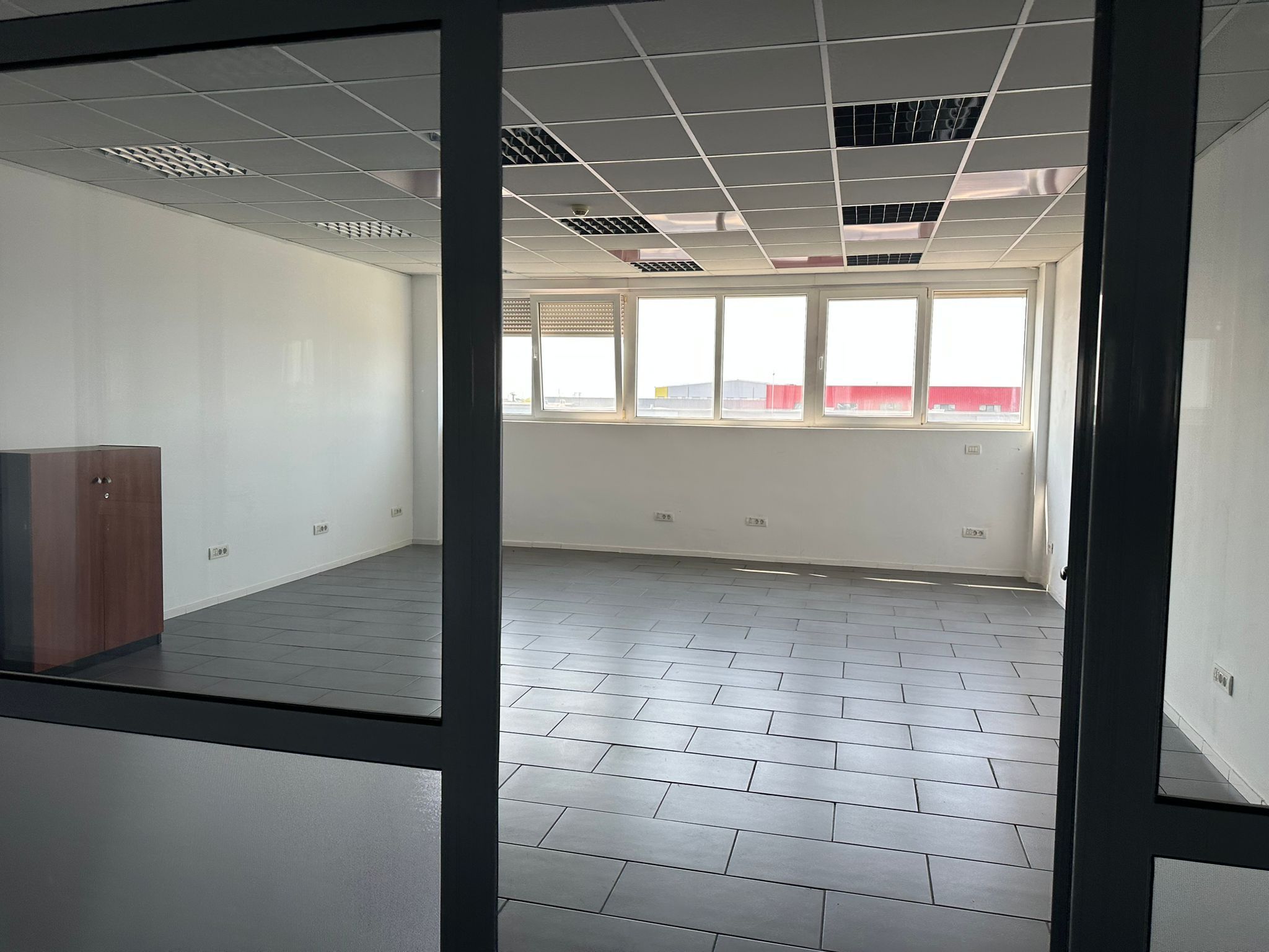 Spatiu depozitare - logistica 2.519 mp si birouri Chiajna A1 — fotografia 18