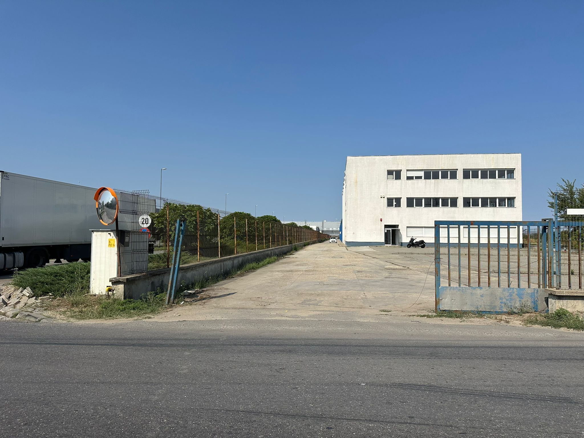 Spatiu depozitare - logistica 2.519 mp si birouri Chiajna A1 — fotografia 62