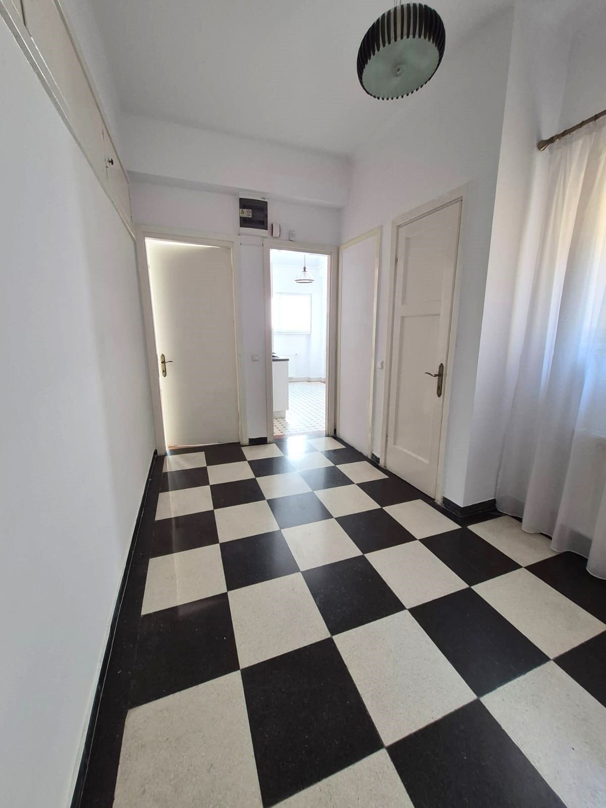 Apartament de închiriat | Aviatorilor | Vilă consolidată și renovată — fotografia 12