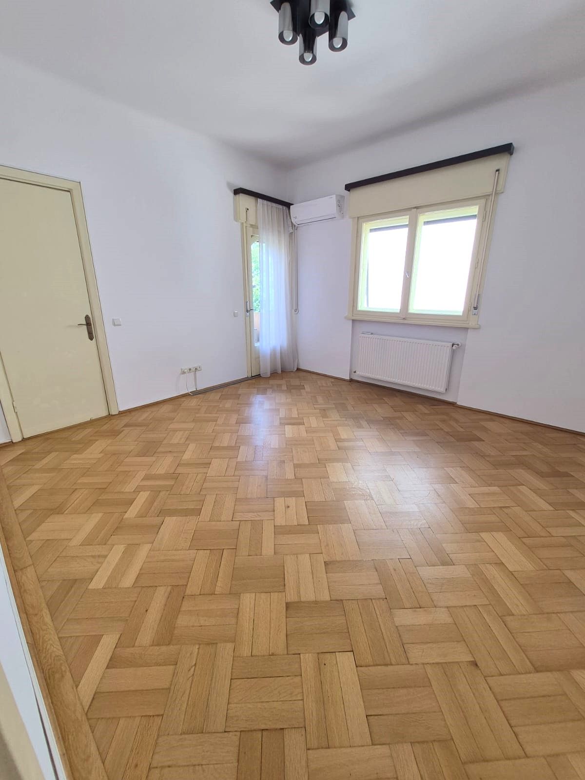 Apartament de închiriat | Aviatorilor | Vilă consolidată și renovată — fotografia 21