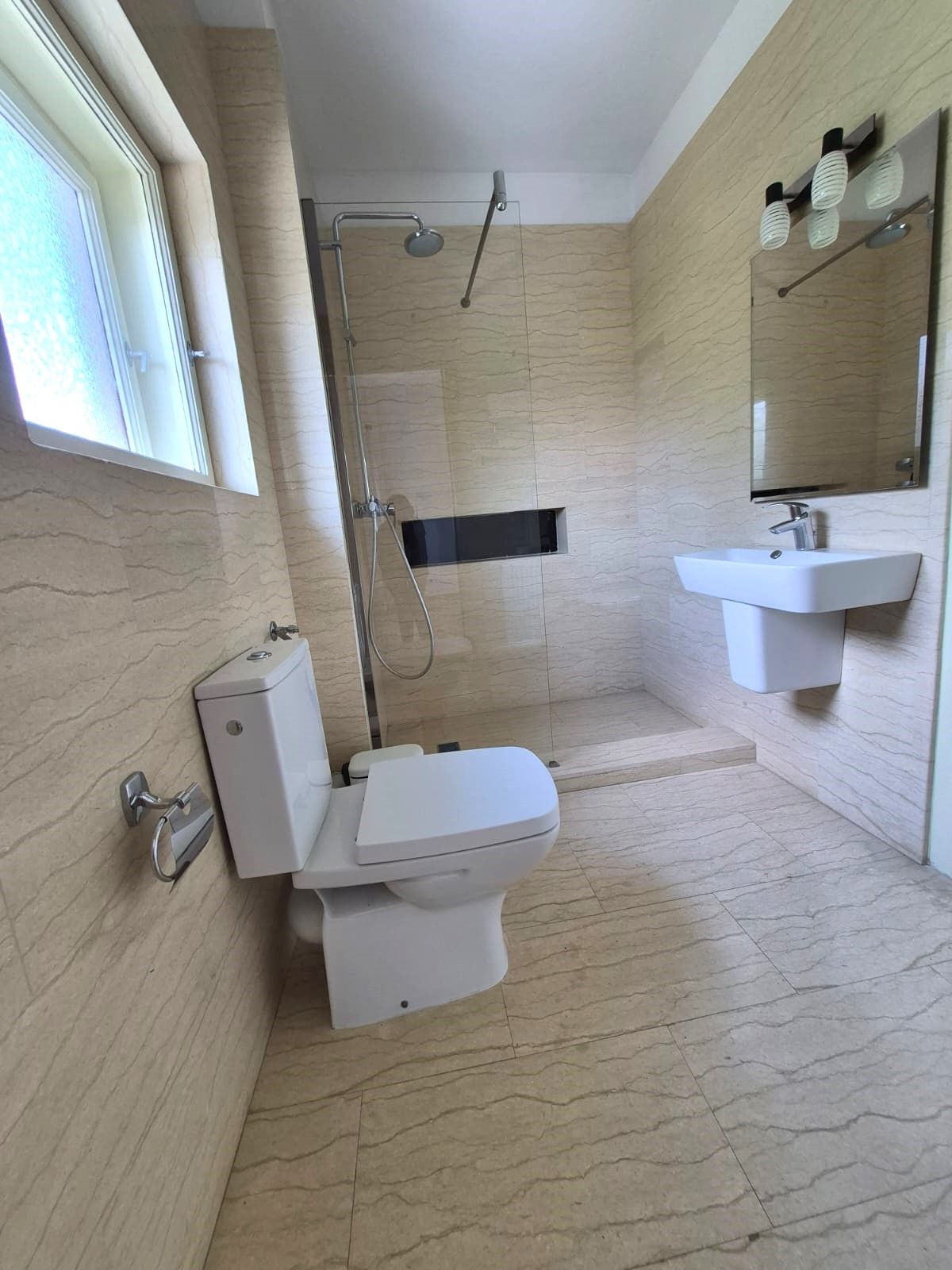 Apartament de închiriat | Aviatorilor | Vilă consolidată și renovată — fotografia 6