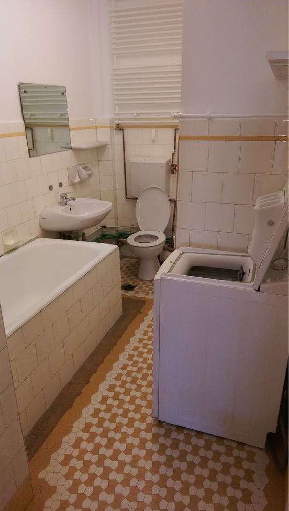 BRASADAS închiriază garsoniera 40mp la etajul 6 Piata Romana. — fotografia 3