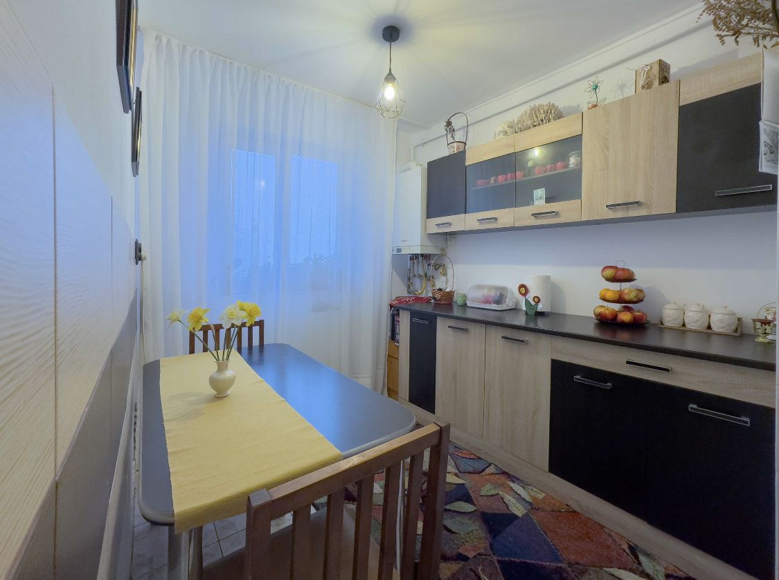 Apartament 2 camere decomandat, renovat,mobilat,utilat,centrala — fotografia 3