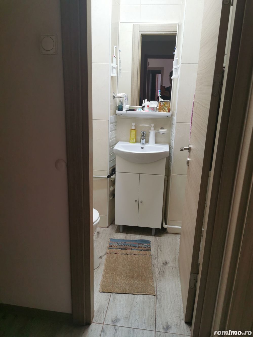Proprietar , vand apartament , 4 camere cu centrala termica , boxa si loc parcare adp — fotografia 4