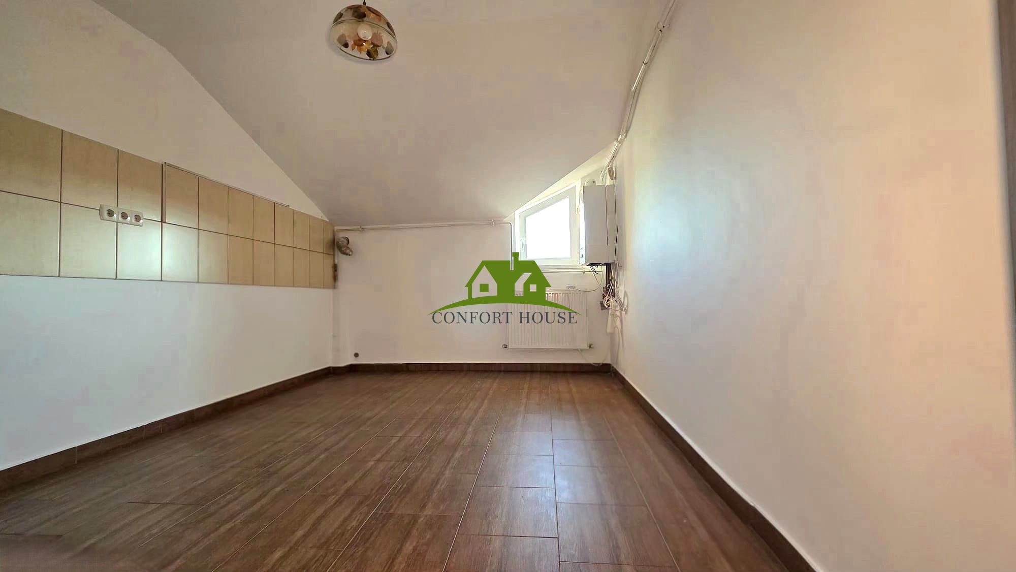 Apartament 2 camere I Bloc 2010 I Centrală proprie I Zona excelentă — fotografia 4