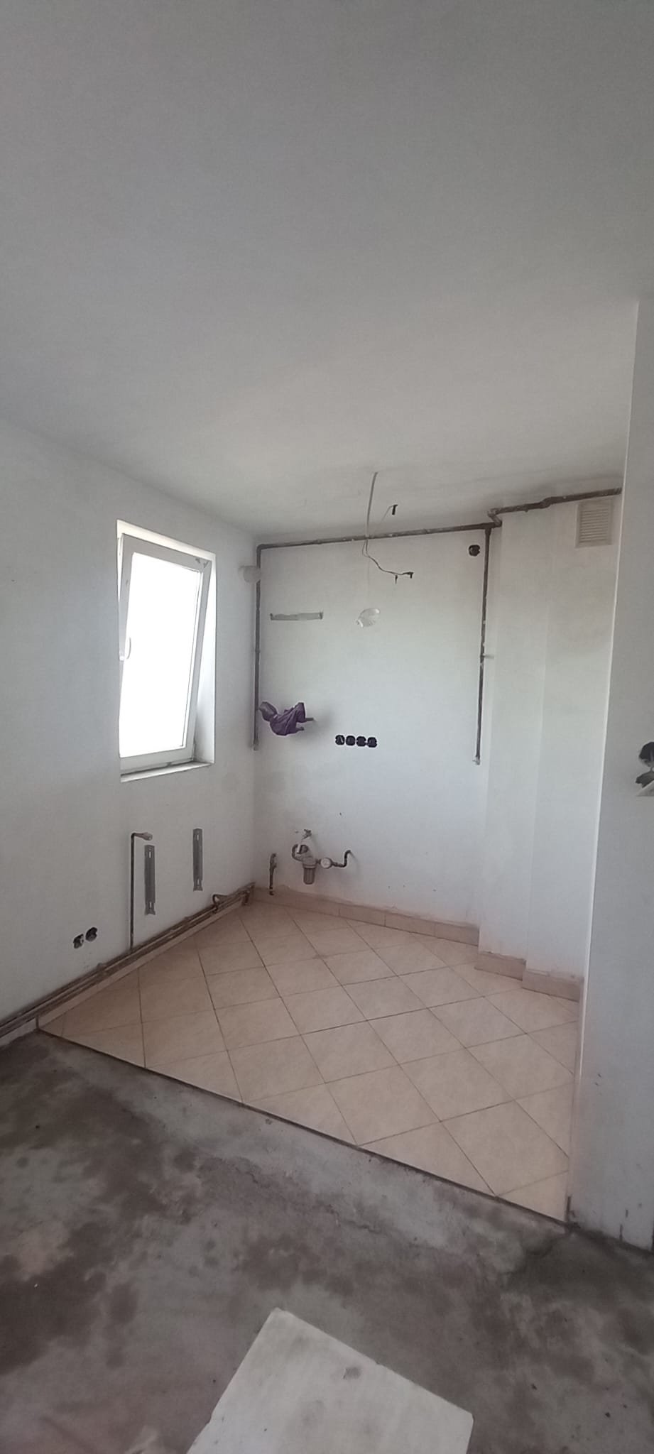 OFERTĂ EXCLUSIVĂ – Apartament etaj 3 – PREȚ IMBATABIL!