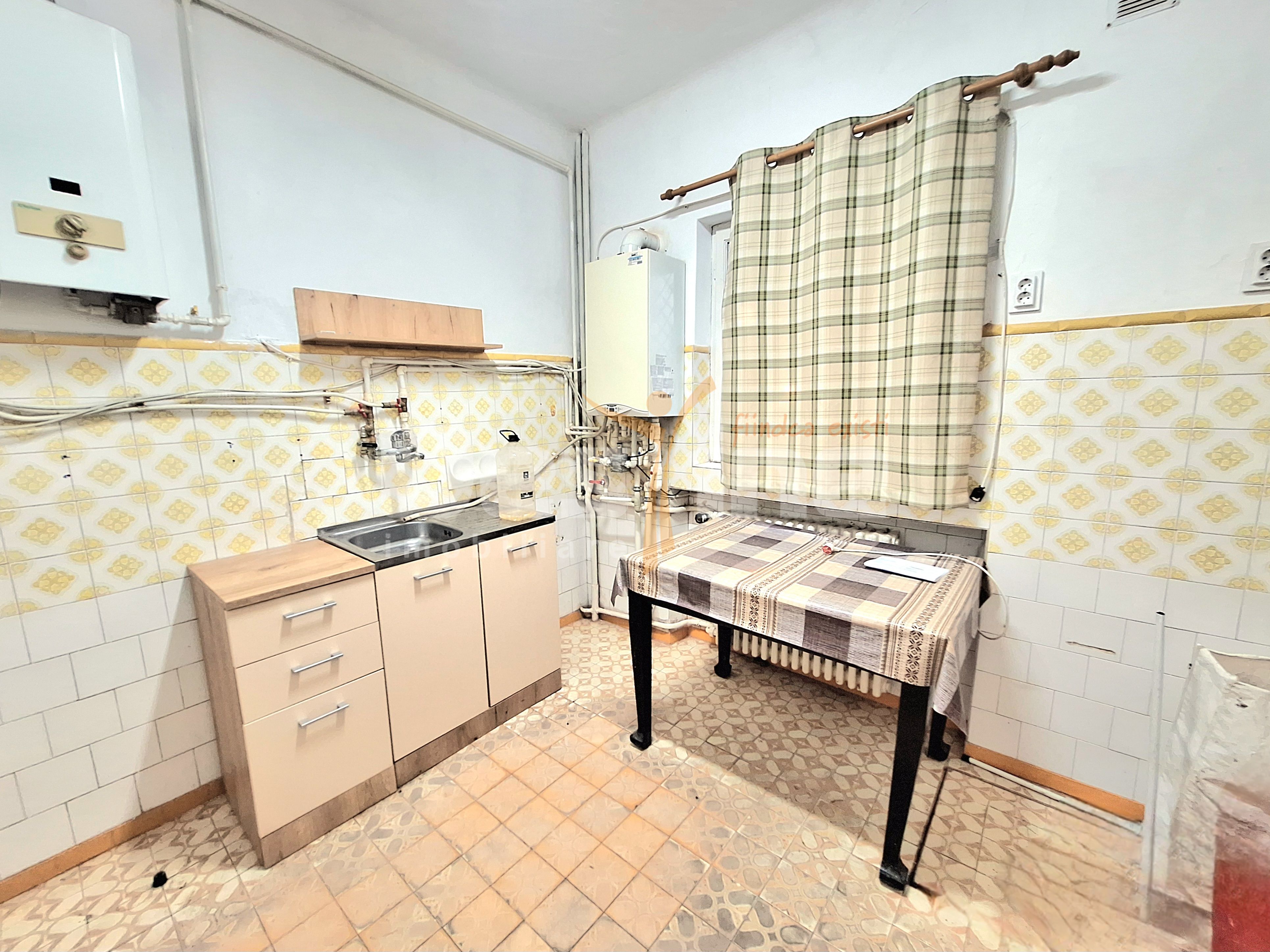 Vilă interbelică | 80 mp utili, curte 250 mp, la 5 min metrou — fotografia 11