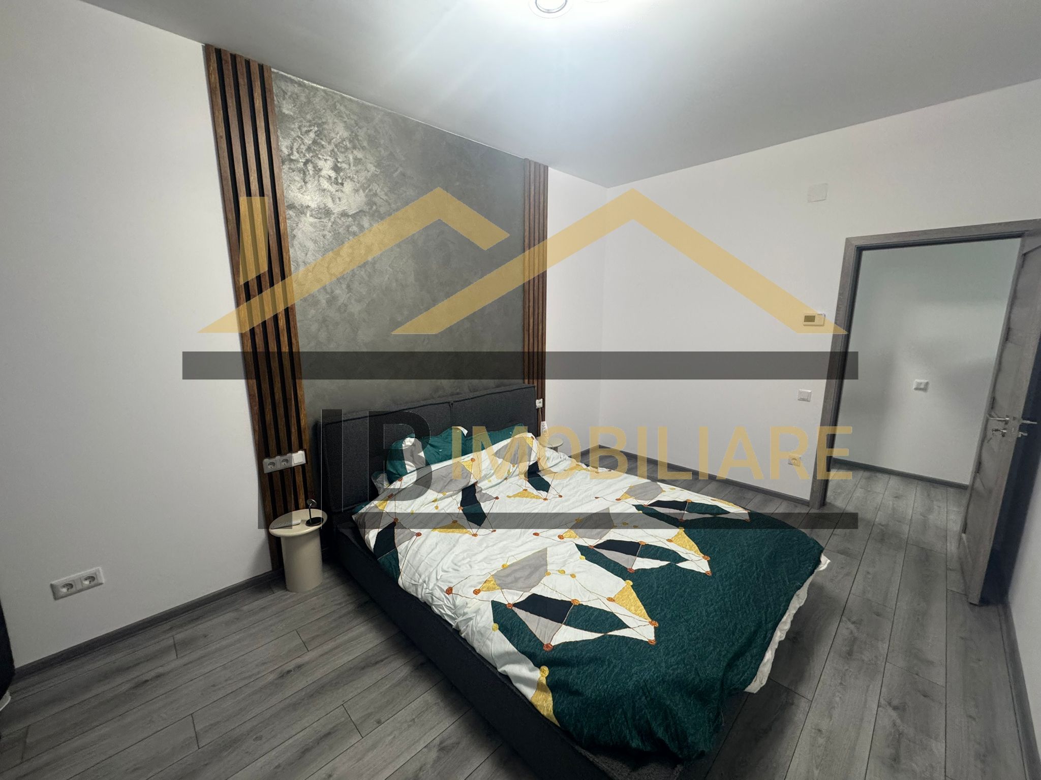 Apartament cu 2 camere, 56 mp, semidecomandat, Zona Shopping City — fotografia 4