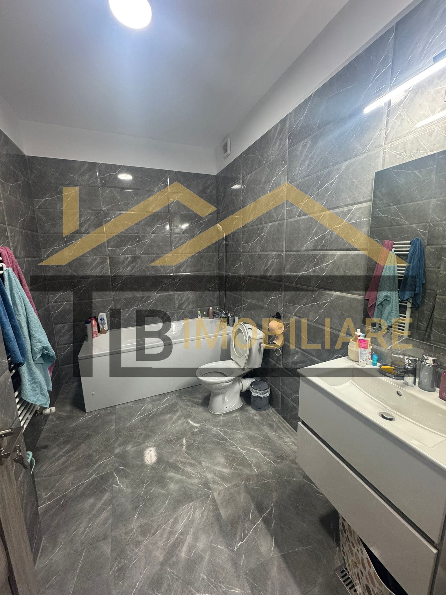 Apartament cu 2 camere, 56 mp, semidecomandat, Zona Shopping City — fotografia 9
