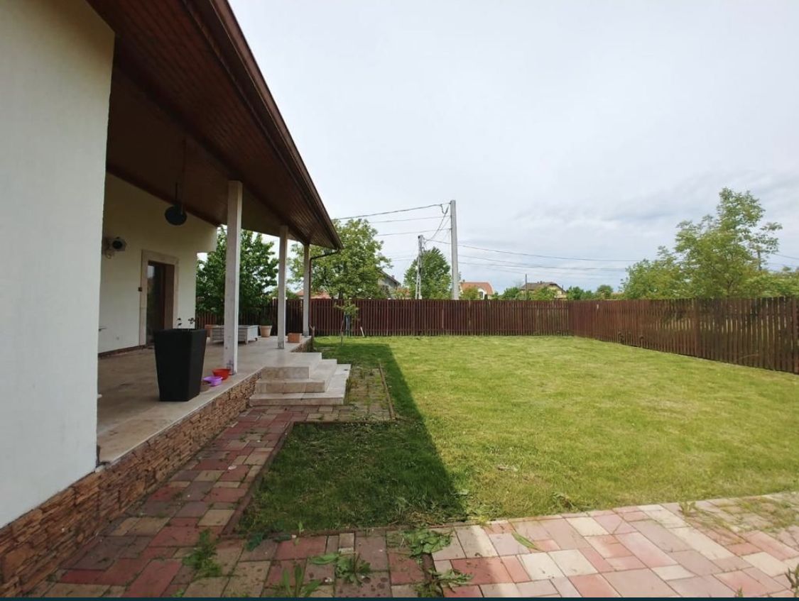 Casa zona rezidentiala — fotografia 5