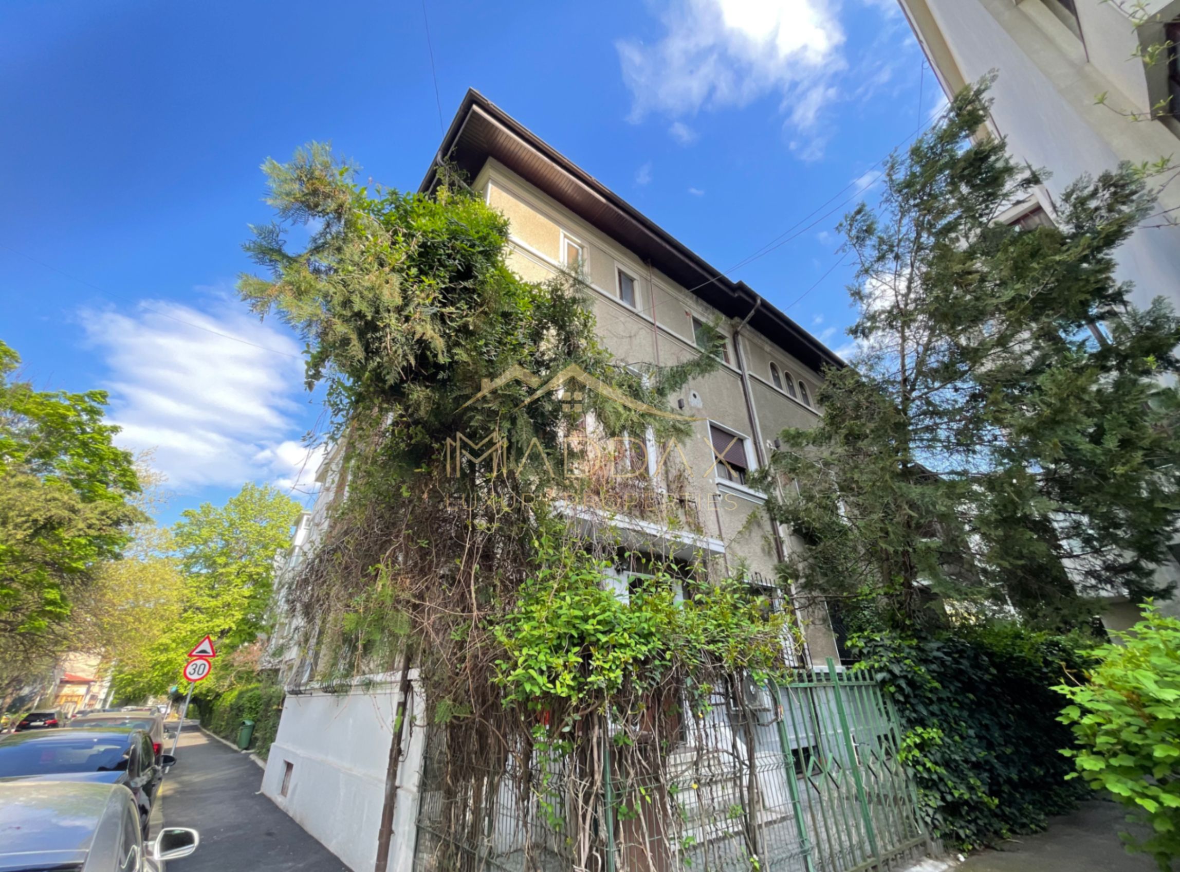 Garsoniera Premium in Vila interbelica**Boxa+Mansarda+Curte/R. Beller/DOROBANTI — fotografia 37