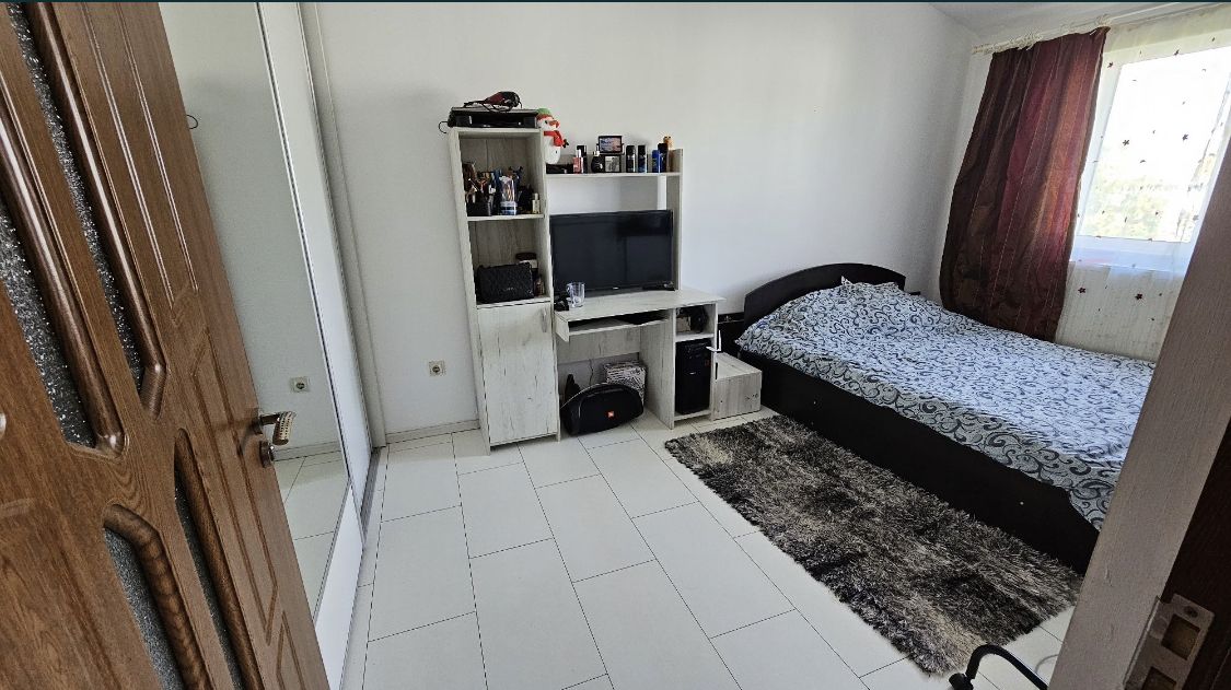 Ap 3 camere vand sau schimb — fotografia 3