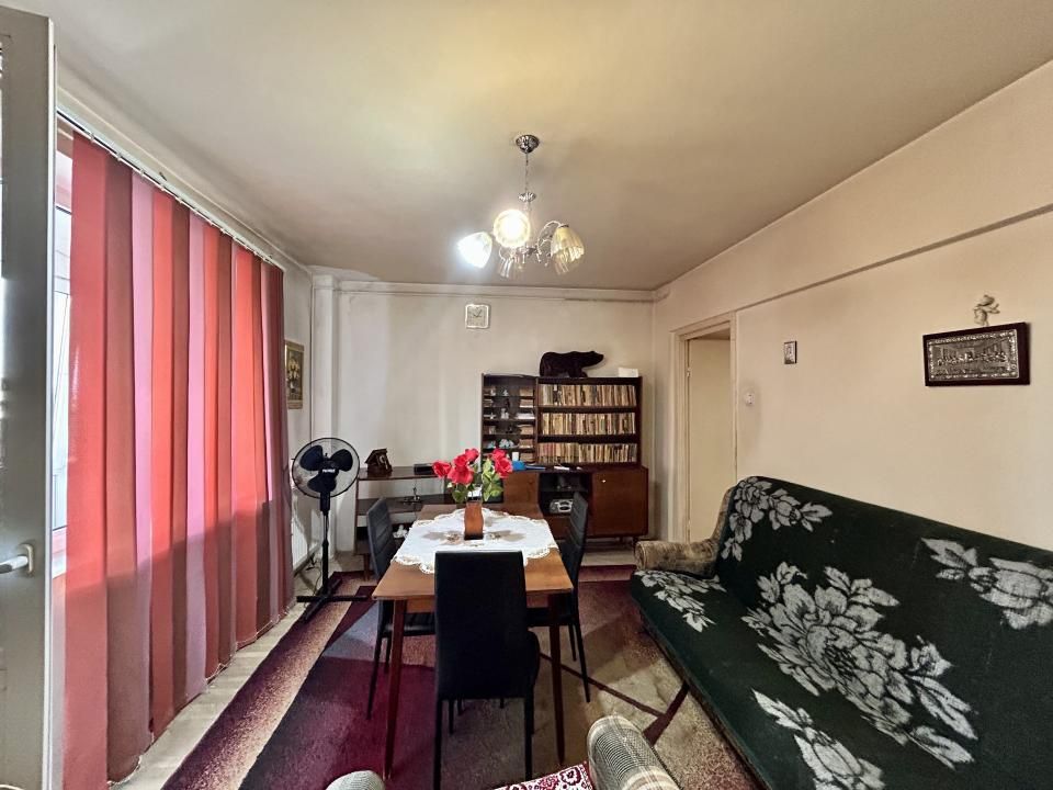 Apartament 2 camere, decomandat, Ultracentral, Ploiesti