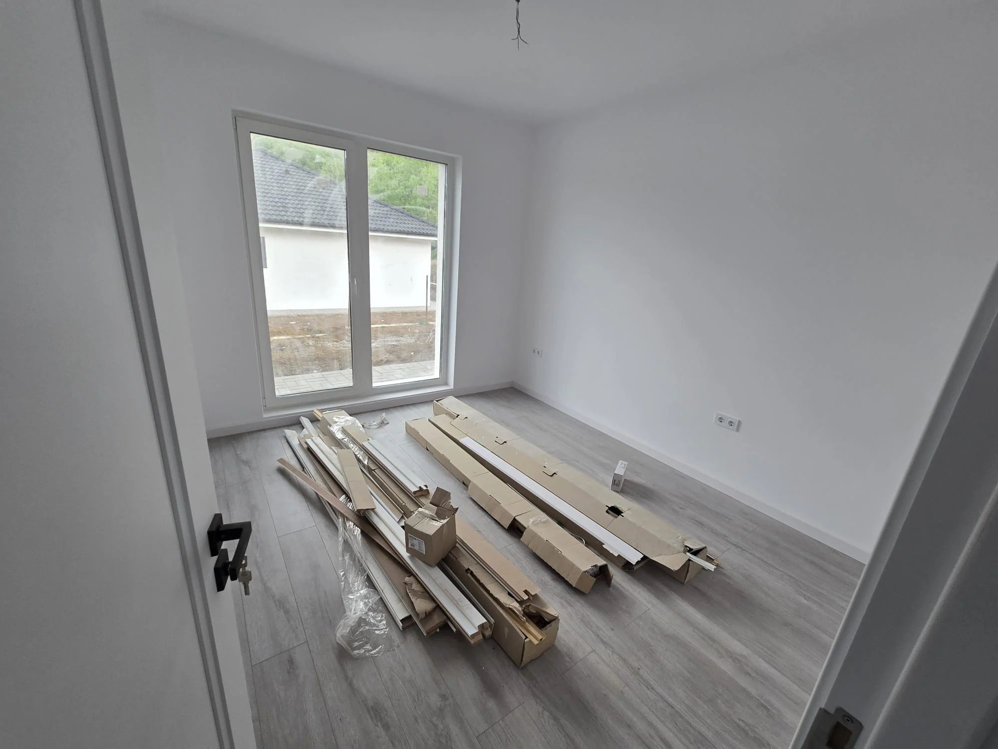 Casa 4 camere la cheie,130 mp,500 mp teren,cartier Unirii — fotografia 5