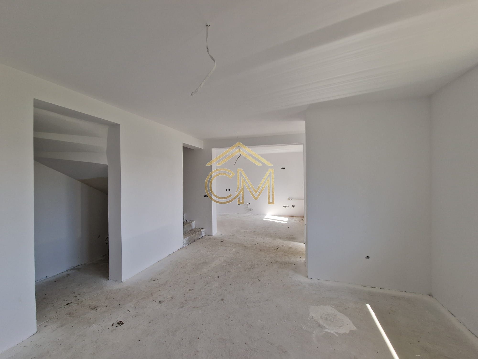 Quadruplex 4 Camere / 82MPU / Terasa / 170MP Curte — fotografia 3