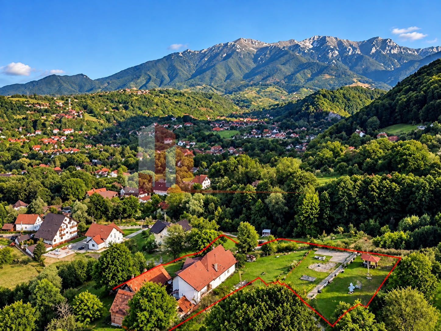 Teren 7.151 mp + casă tradițională în Predeluț–Bran — fotografia 2