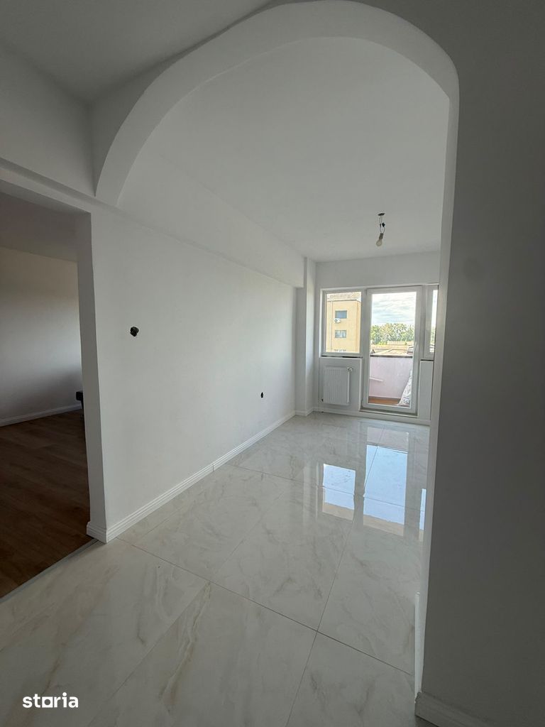 BRASADAS vinde ap 3 cam etaj 7/8 Micro 17 – Recent renovat. — fotografia 3
