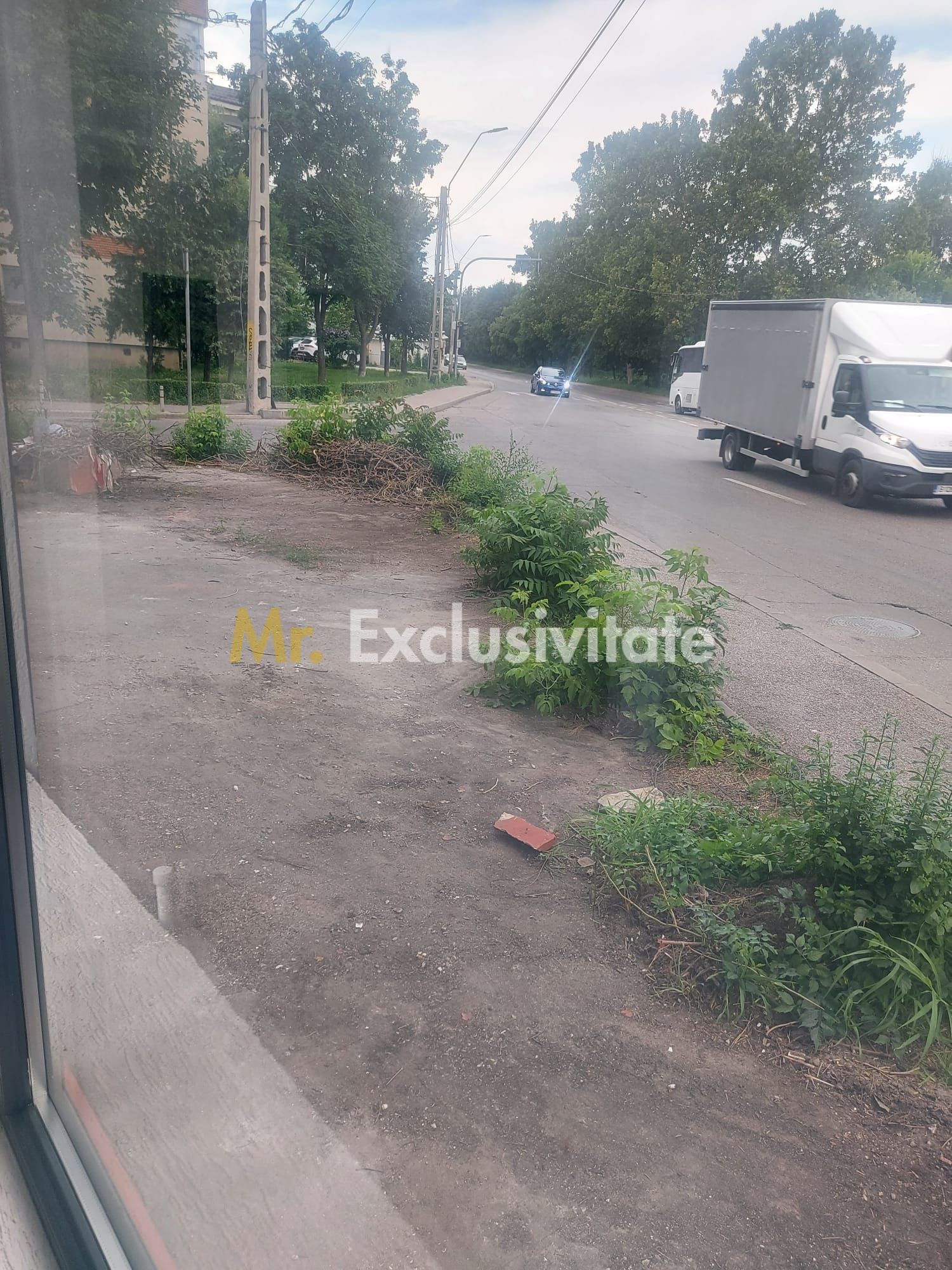 De închiriat -Spatiu Stradal, zona semicentrala, str Raurilor- Pitesti — fotografia 7