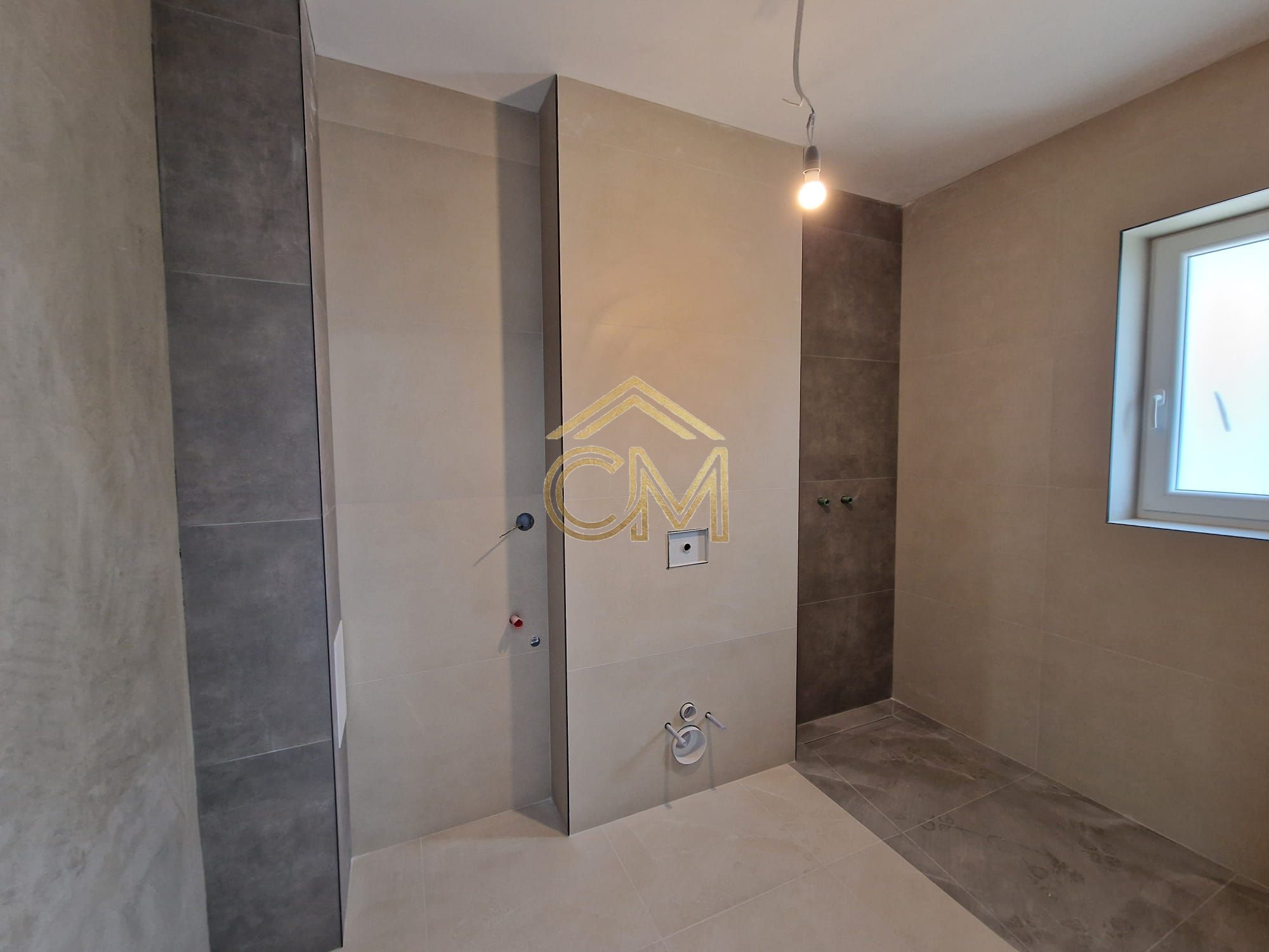 Casă 4 Camere - 110 MPU - 264 MP Teren - La Cheie — fotografia 4