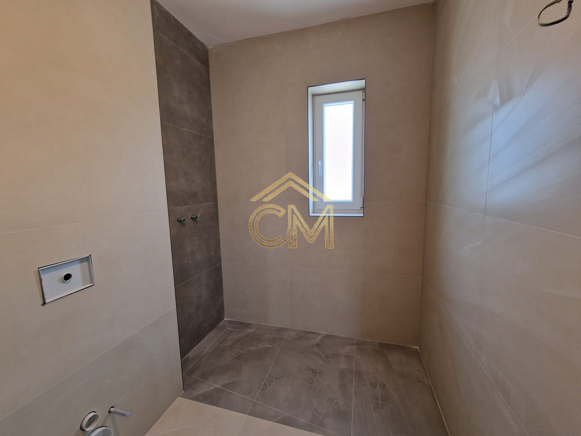 Casă 4 Camere - 110 MPU - 264 MP Teren - La Cheie — fotografia 6