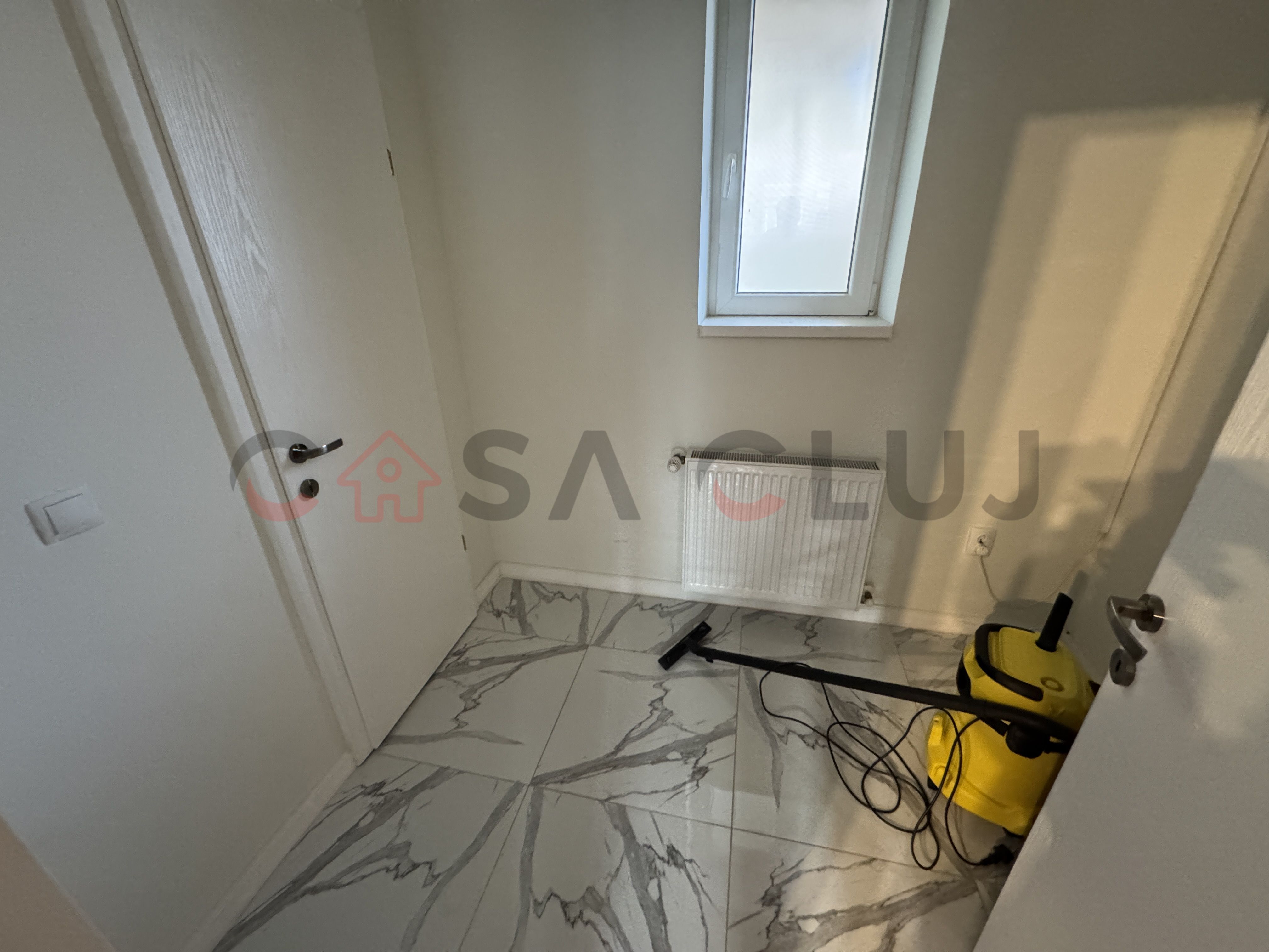 Spațiu de birouri, zona pasapoartelor, Andrei Muresanu! — fotografia 13
