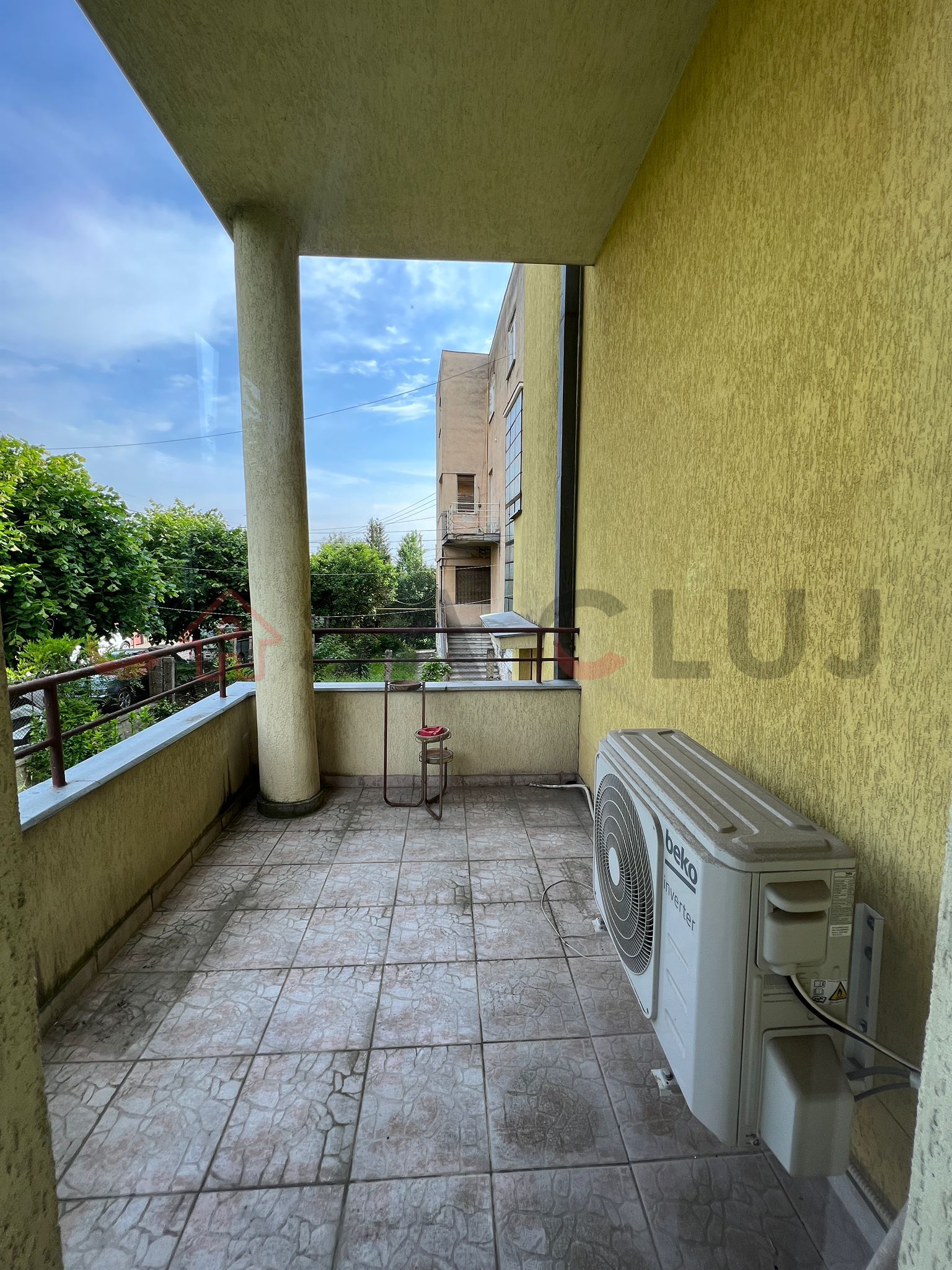 Spațiu de birouri, zona pasapoartelor, Andrei Muresanu! — fotografia 8