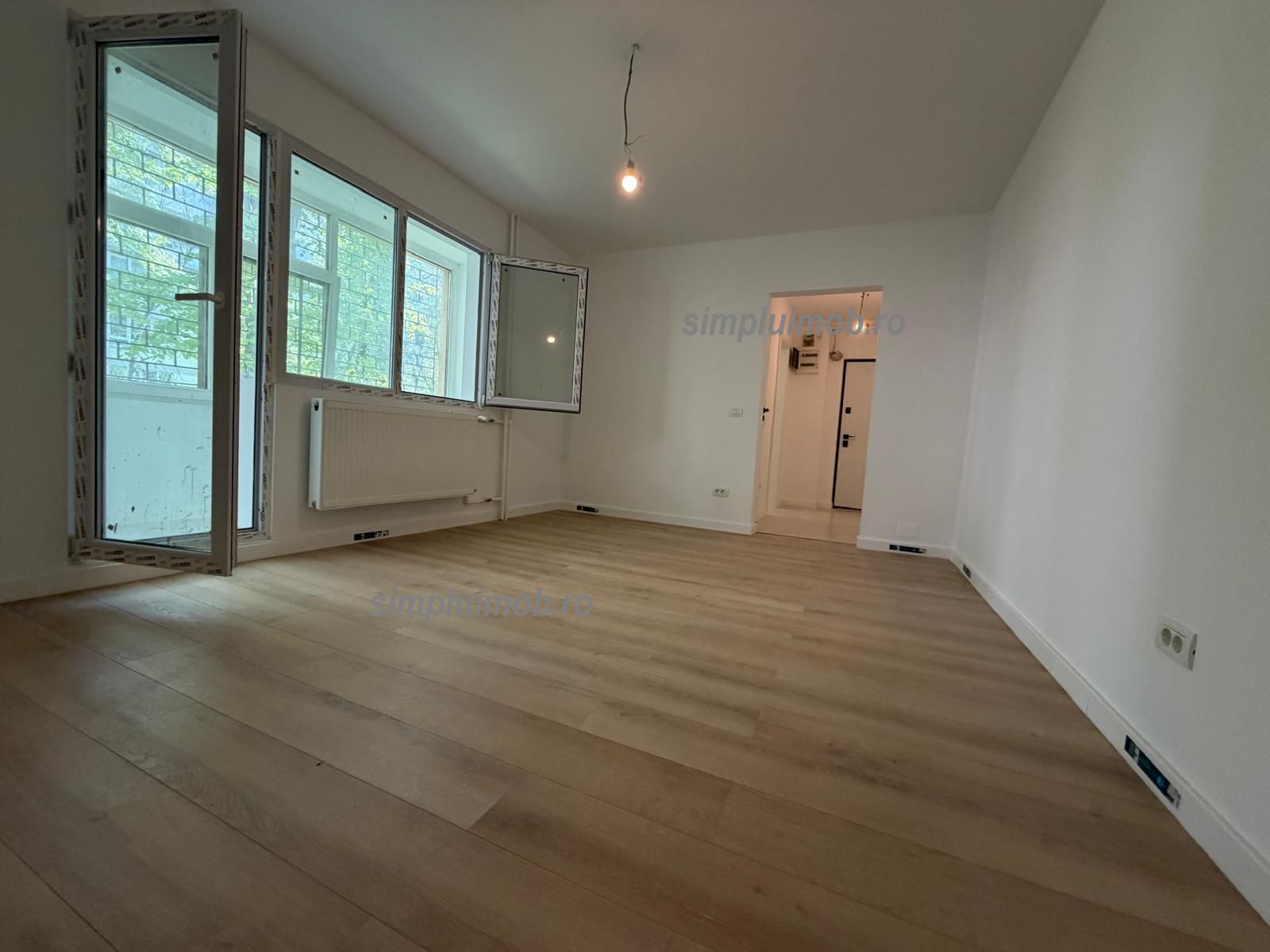 Metrou Titan renovat complet 3 camere
