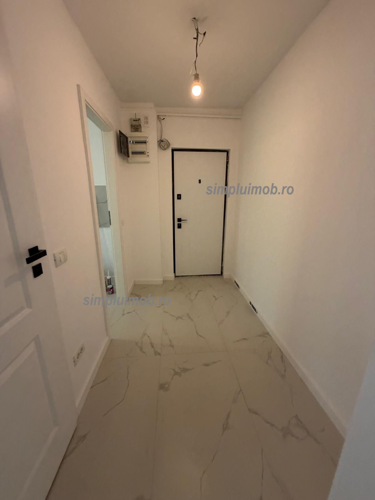 Metrou Titan renovat complet 3 camere — fotografia 8