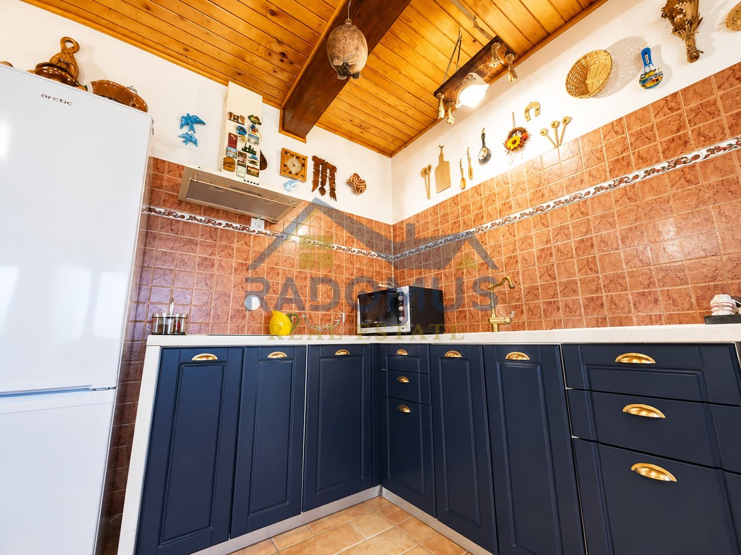 Proprietate Premium | 2 Case | Piscină | Teren 2.000 mp | Mobilată — fotografia 19