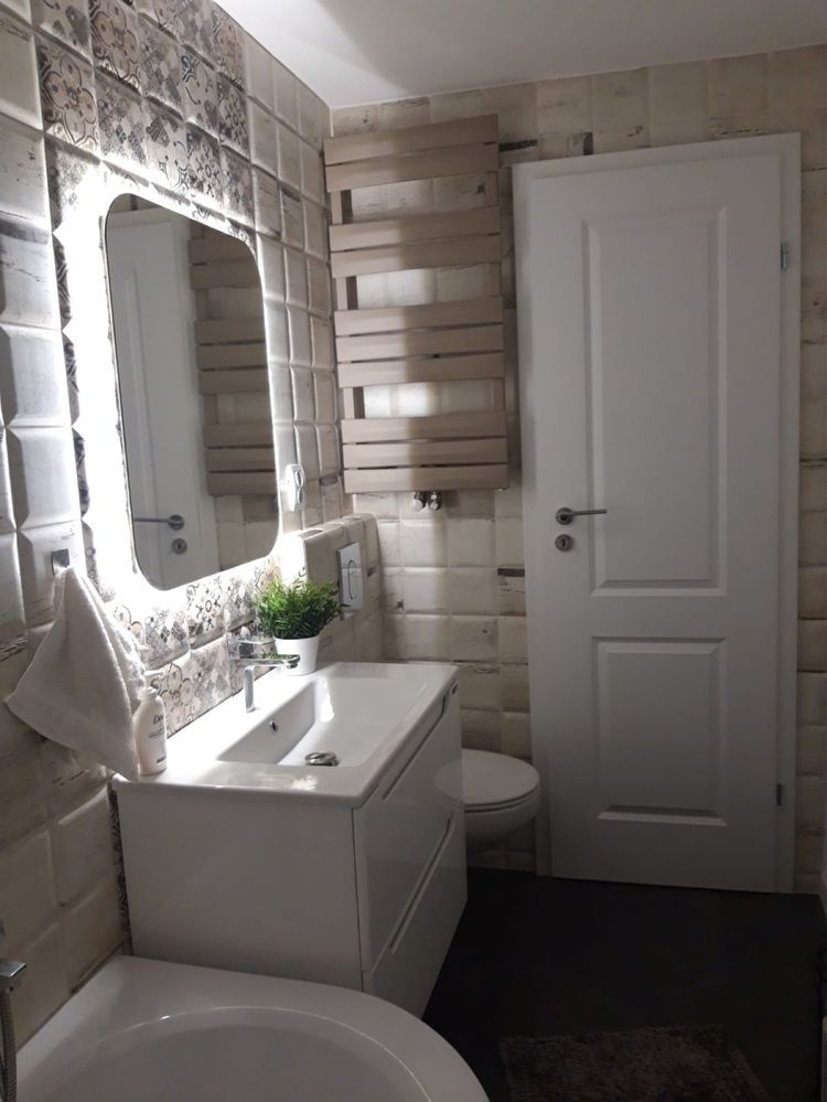 Vand apartament zona Razoare (mobilat, utilat premium) — fotografia 4