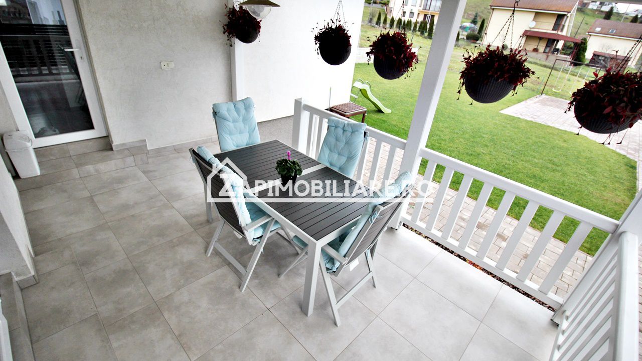 Casa 4 camere, 2 băi,141 mp,555 mp teren,cartier Răsăritului — fotografia 11