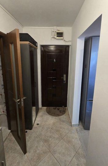 Vand apartament cu 2 camere pe Valea Oltului la 8 minute de metrou — fotografia 8