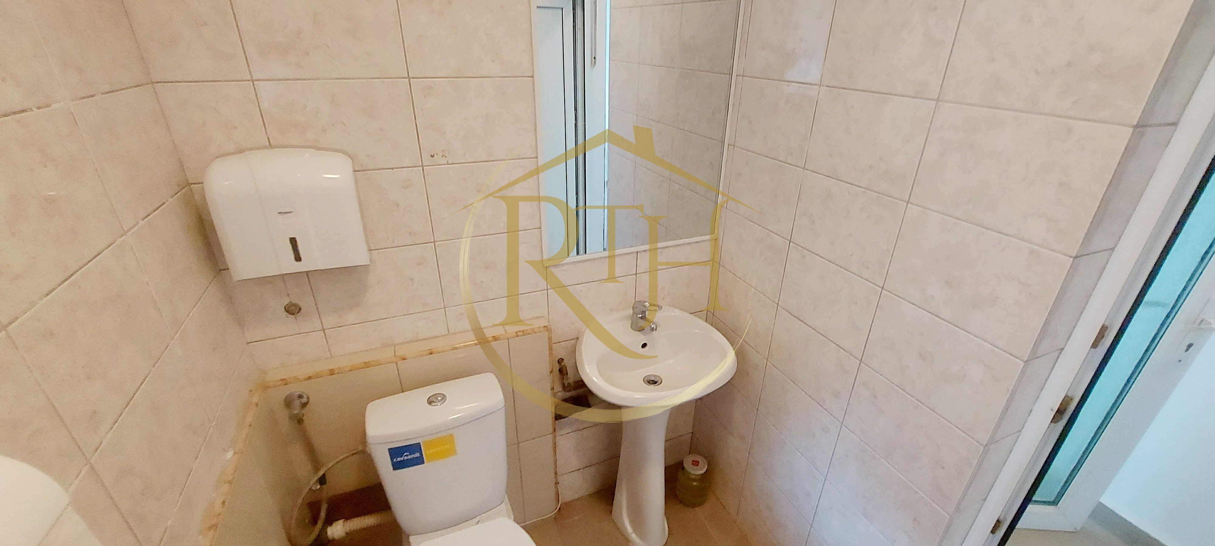 Se inchiriaza spatiu comercial situat in apropiere de Piata 700 si Piata Unirii — fotografia 11