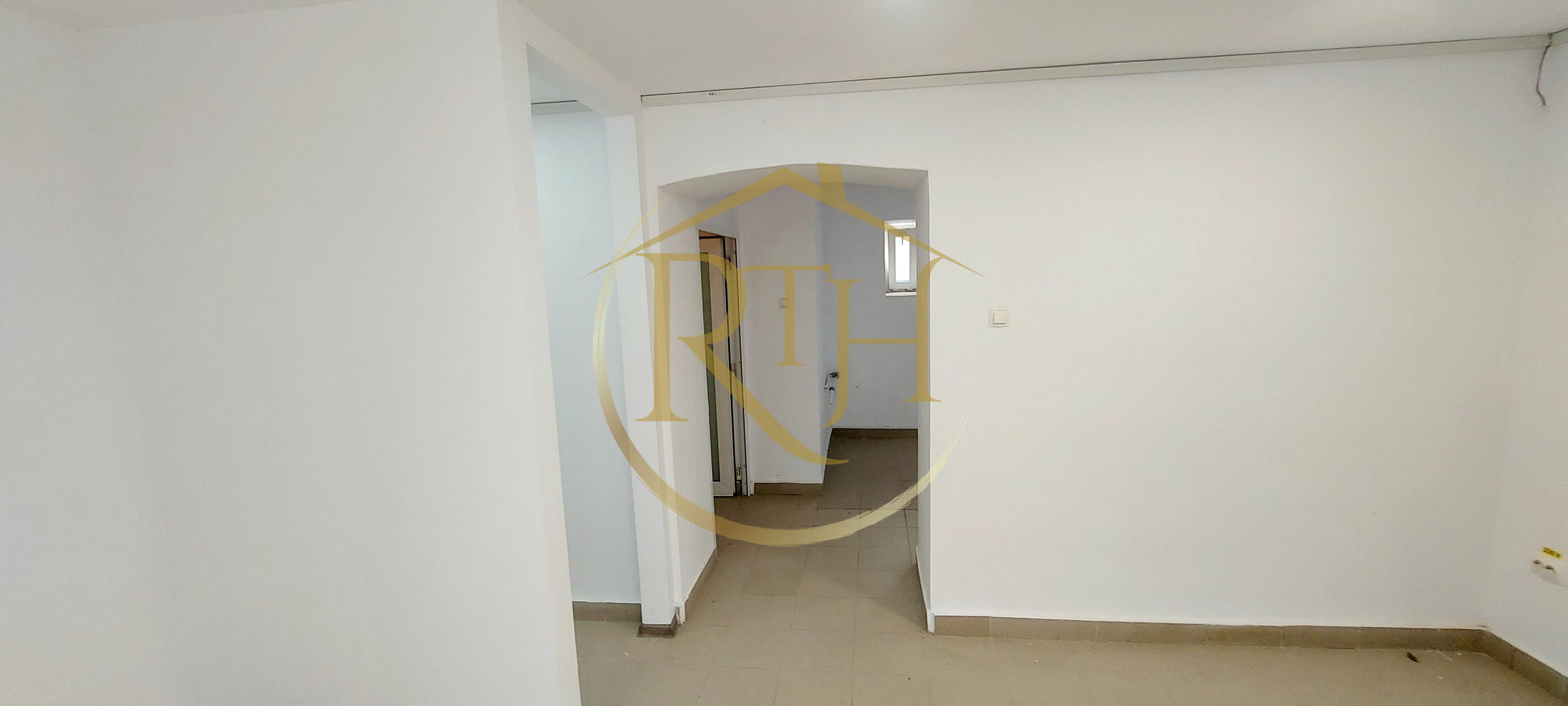 Se inchiriaza spatiu comercial situat in apropiere de Piata 700 si Piata Unirii — fotografia 8