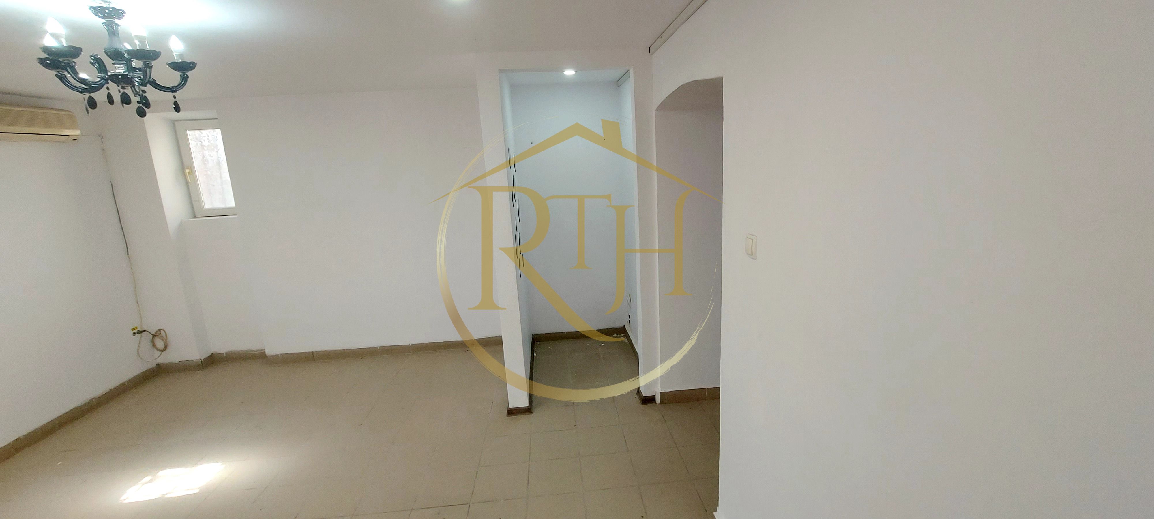 Se inchiriaza spatiu comercial situat in apropiere de Piata 700 si Piata Unirii — fotografia 9