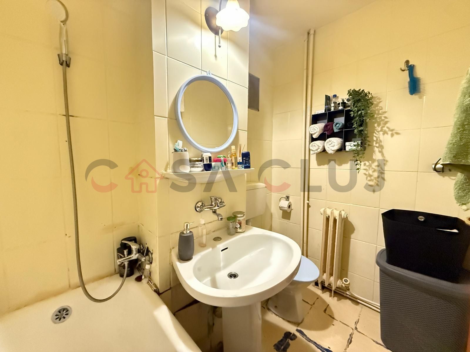 2 camere decomandate, lângă Baza Sportivă La Terenuri — fotografia 5