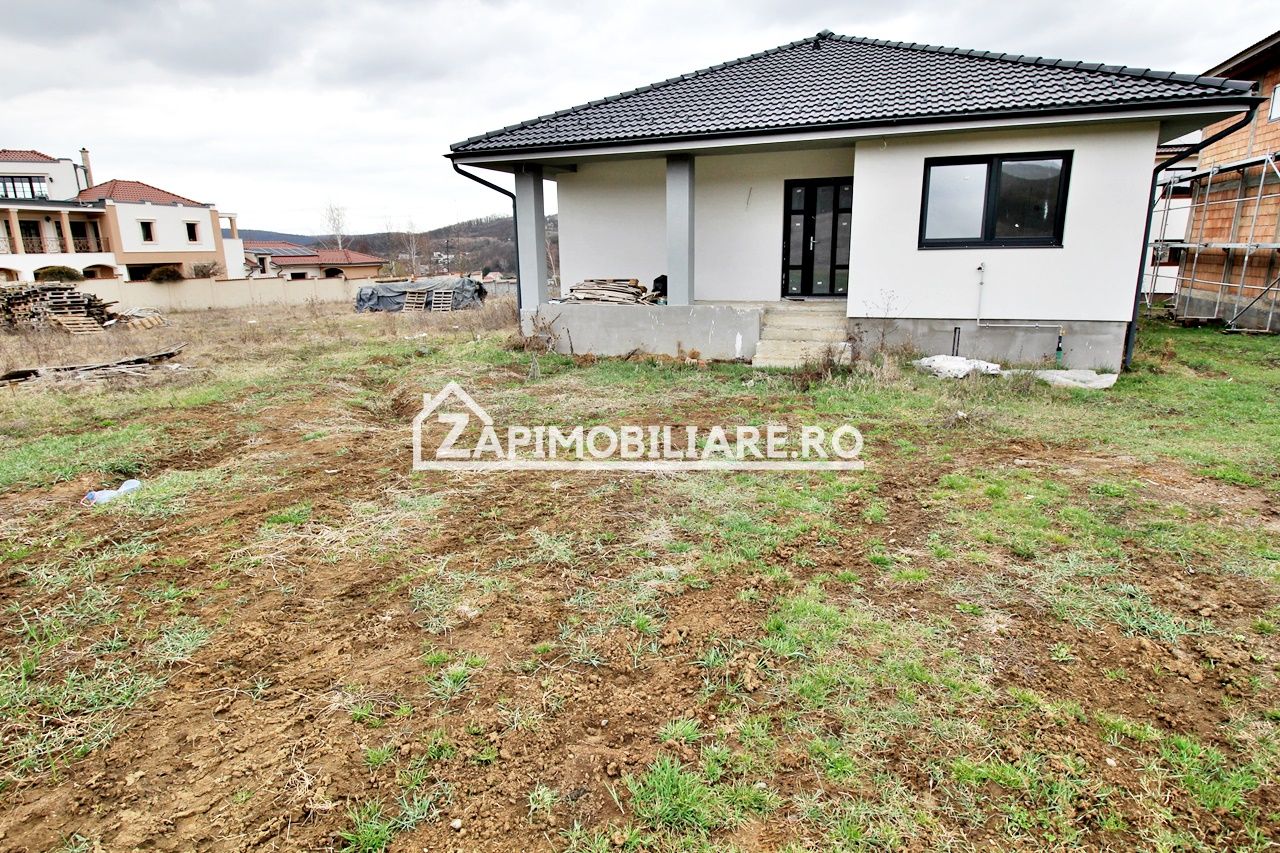 Casa la cheie cu gard,4 camere,2 bai,528mp teren, zona Penny — fotografia 6