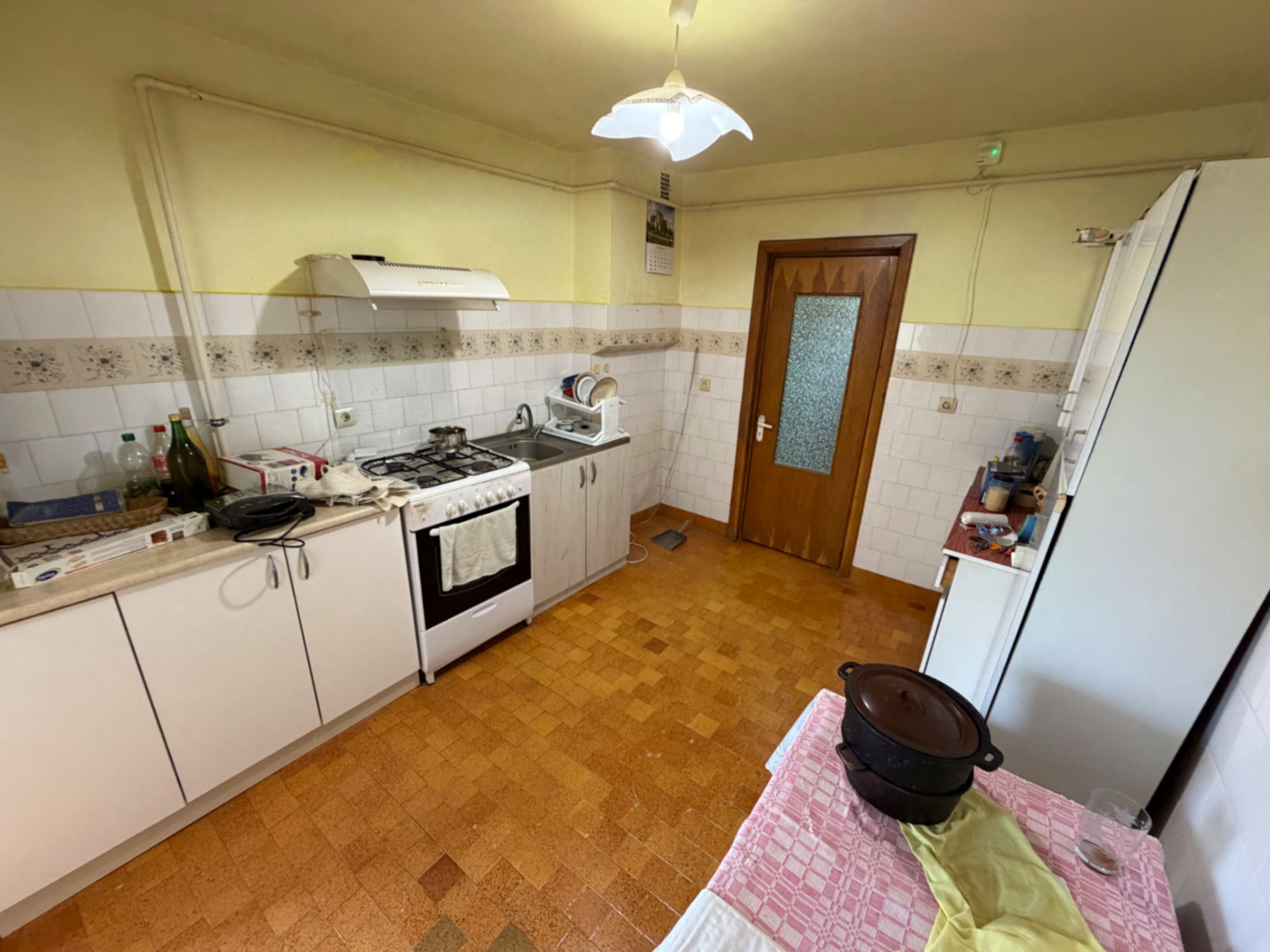Apartament 3 camere, etaj 2 - Cugir — fotografia 4
