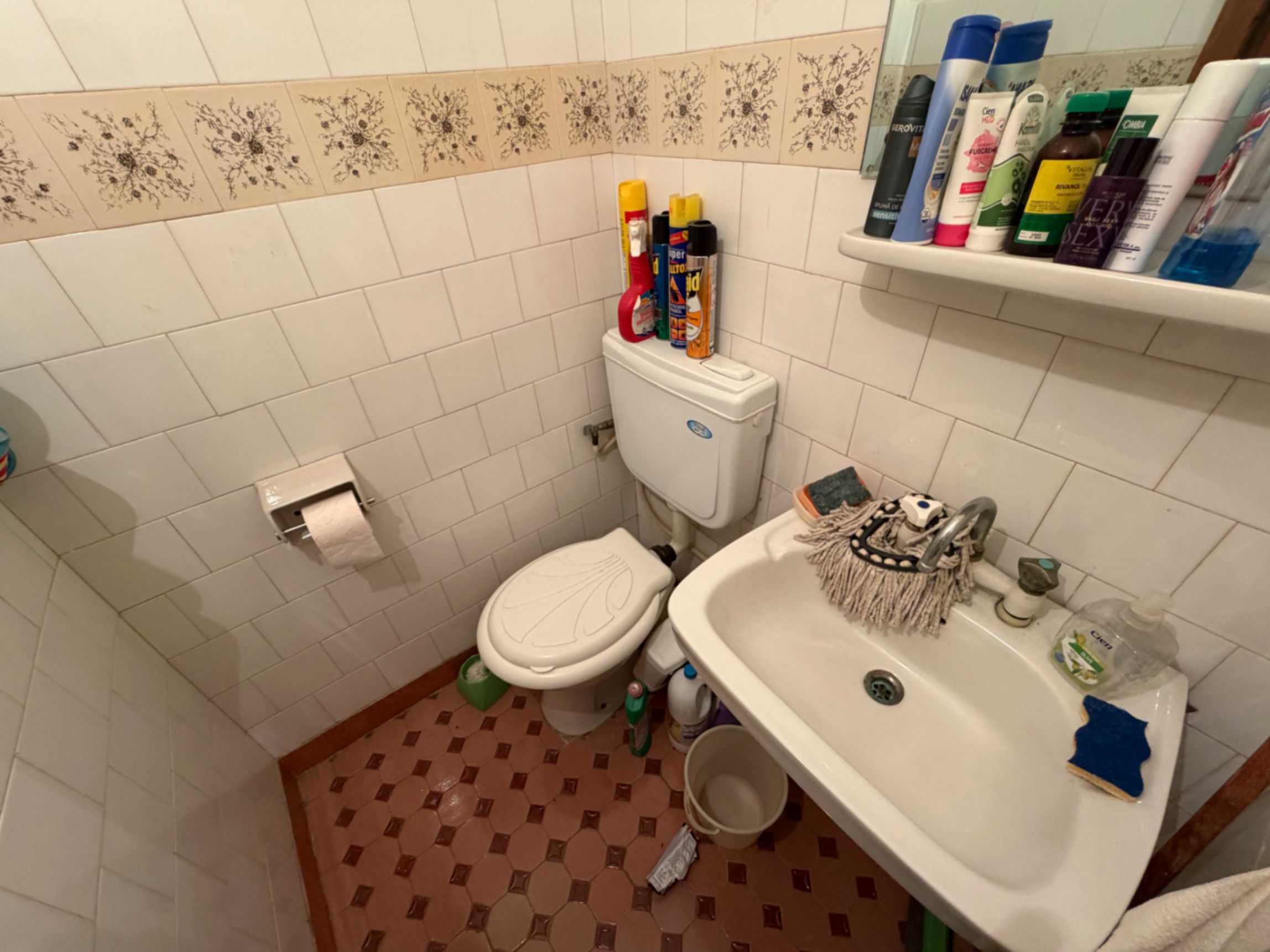 Apartament 3 camere, etaj 2 - Cugir — fotografia 9