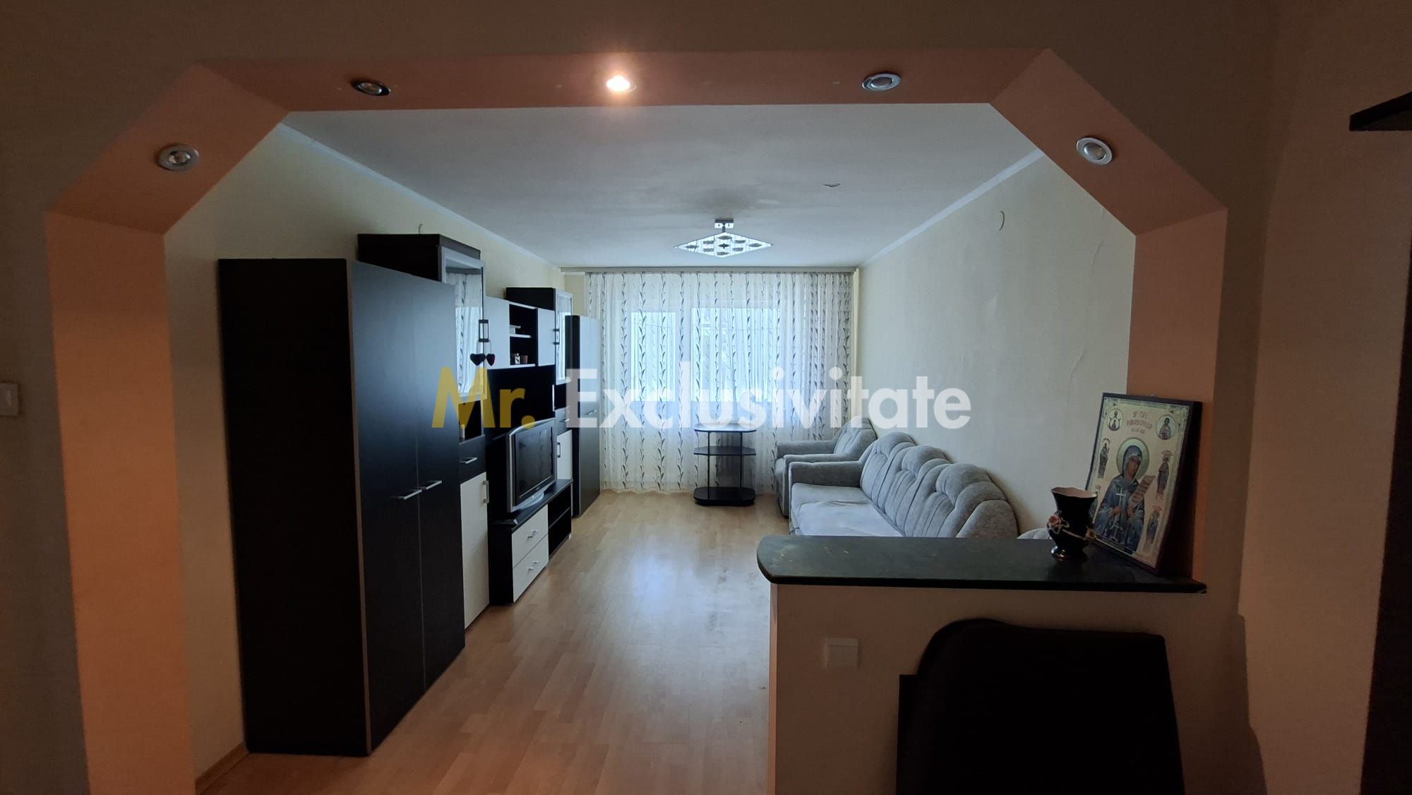 Inchiriere apartament 2 camere Trivale complex 1 langa piata — fotografia 2