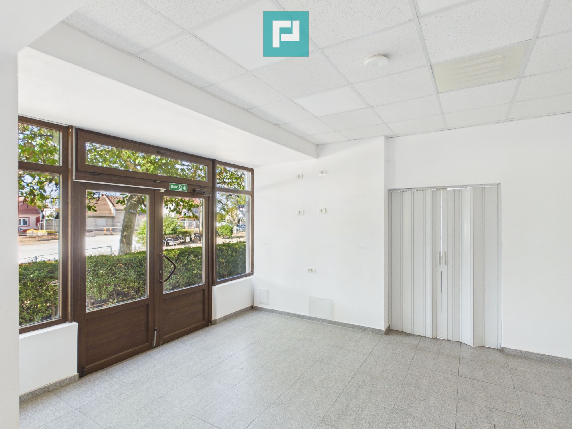 Spațiu comercial 102 mp, vitrină 10 m – Ioșia — fotografia 5